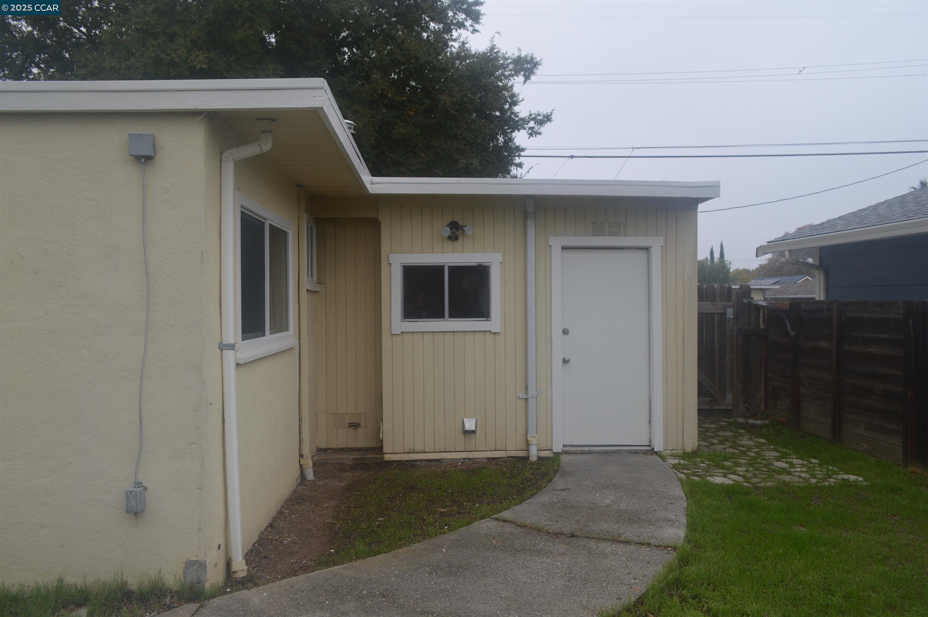 Detail Gallery Image 18 of 19 For 92 Beach Dr, Bay Point,  CA 94565-1407 - 3 Beds | 1 Baths