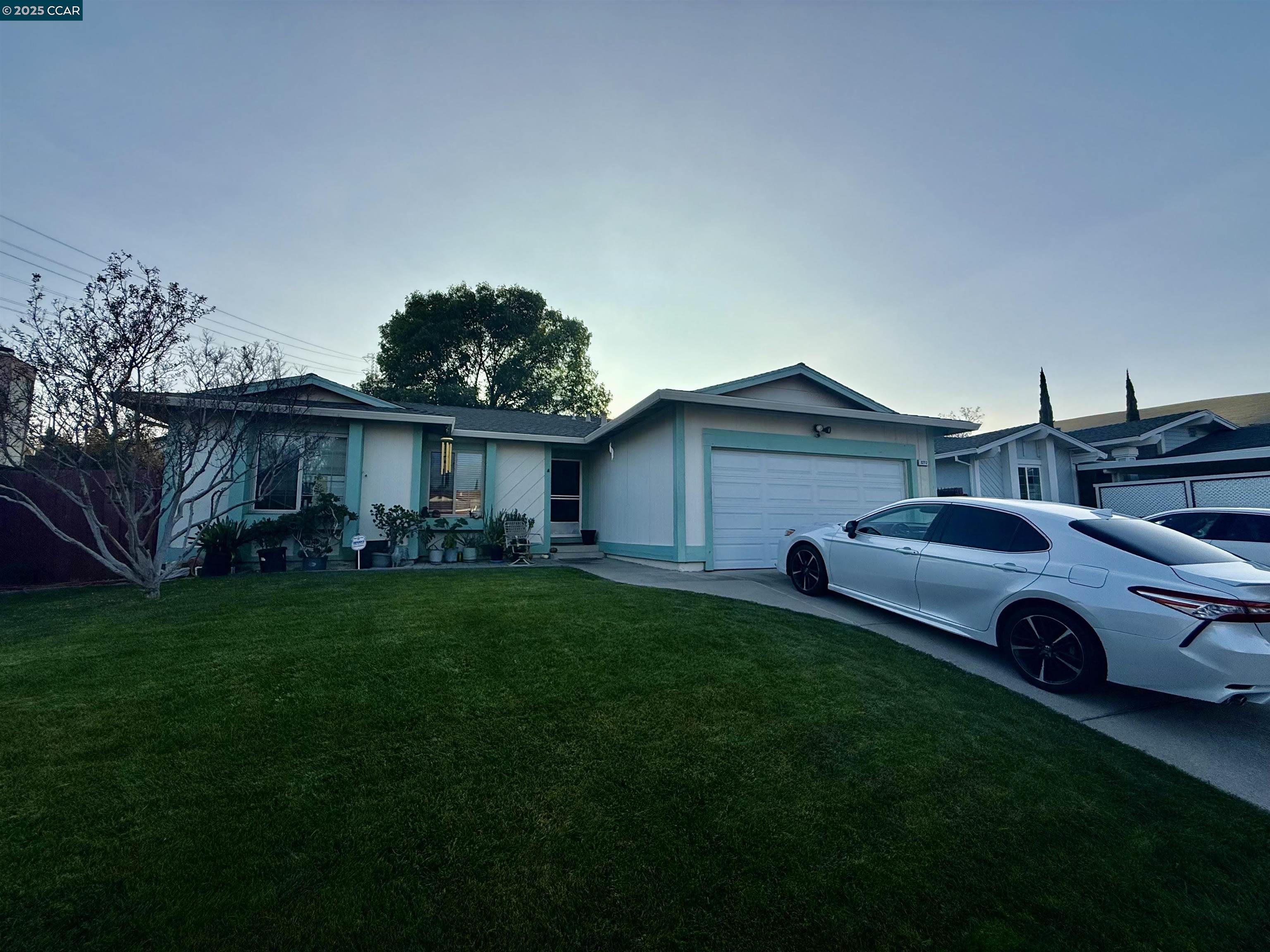 Front Image Thumbnail for CC41118301