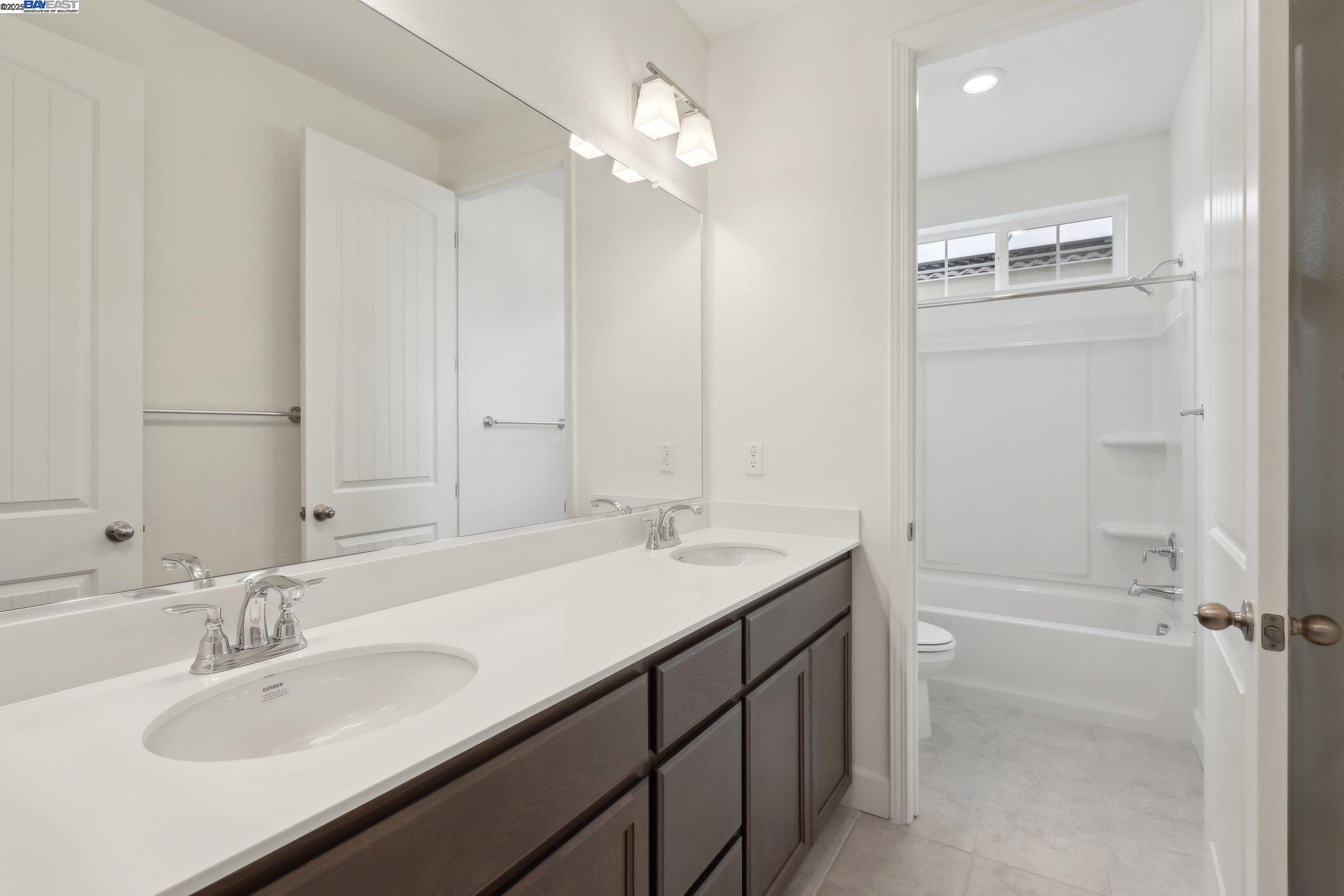 Detail Gallery Image 35 of 35 For 231 Mindy Way, Pittsburg,  CA 94565 - 3 Beds | 2/1 Baths