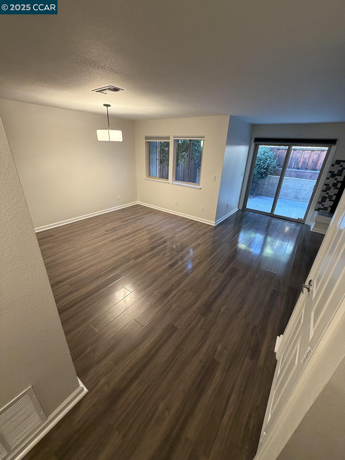Detail Gallery Image 17 of 40 For 105 via Cabrera Ln, Martinez,  CA 94553 - 3 Beds | 2/1 Baths