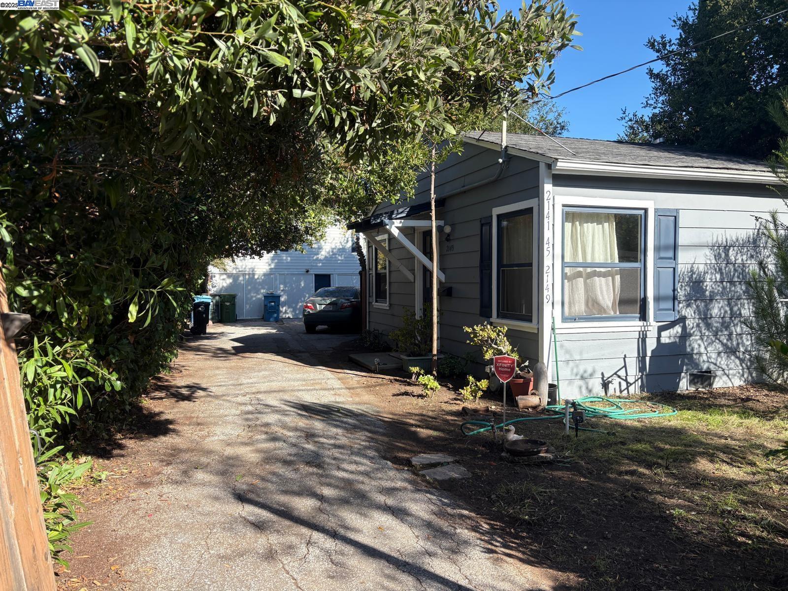 Detail Gallery Image 18 of 20 For 2145 Columbia St, Palo Alto,  CA 94306 - 4 Beds | 3 Baths