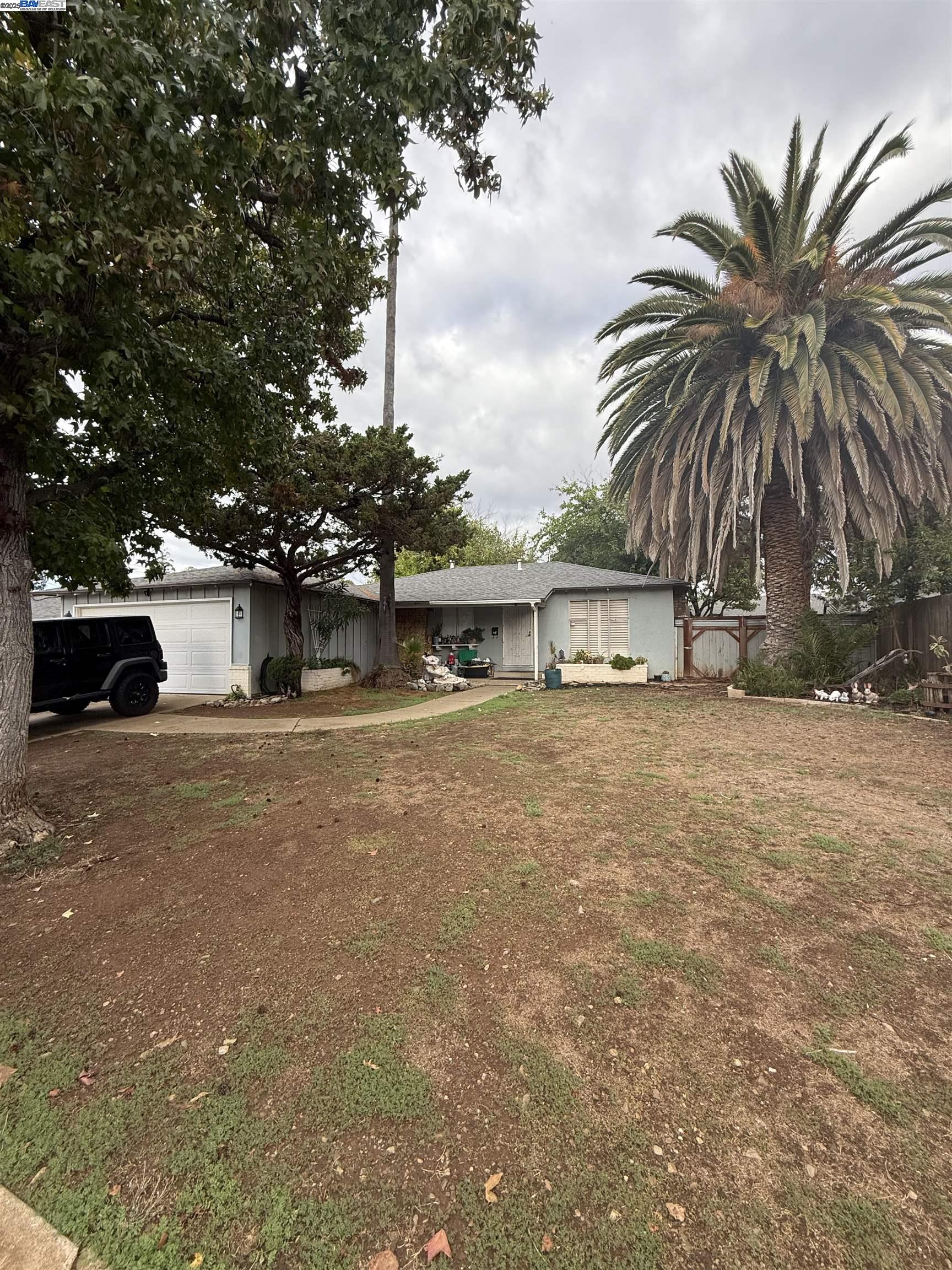 Front Image Thumbnail for BE41118306