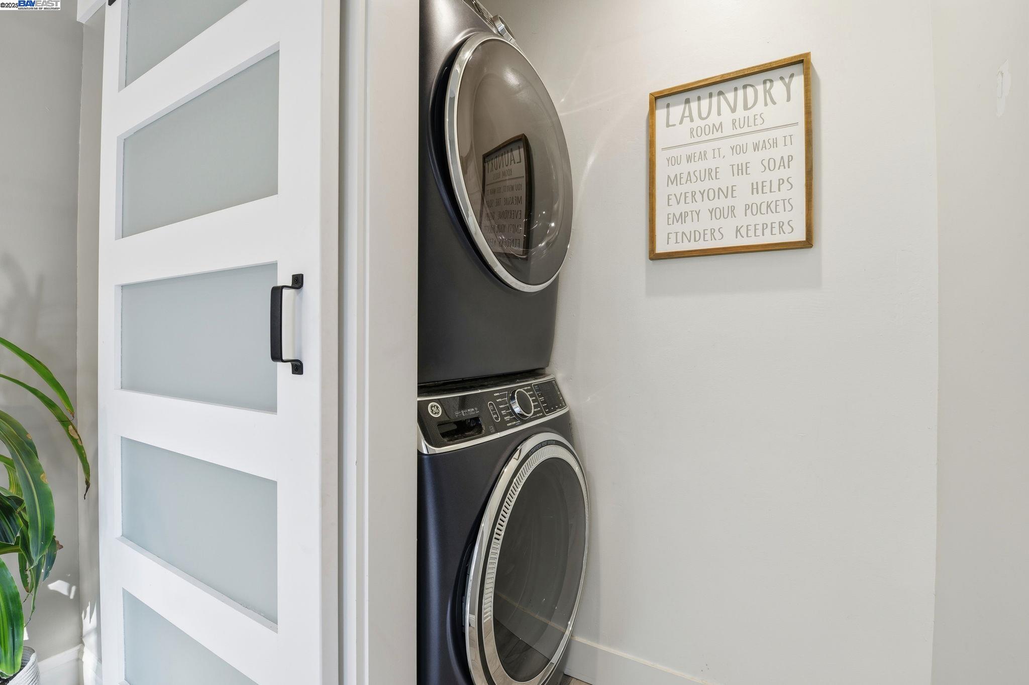 Detail Gallery Image 27 of 38 For 1341 Maryland Dr, Concord,  CA 94521 - 3 Beds | 1/1 Baths