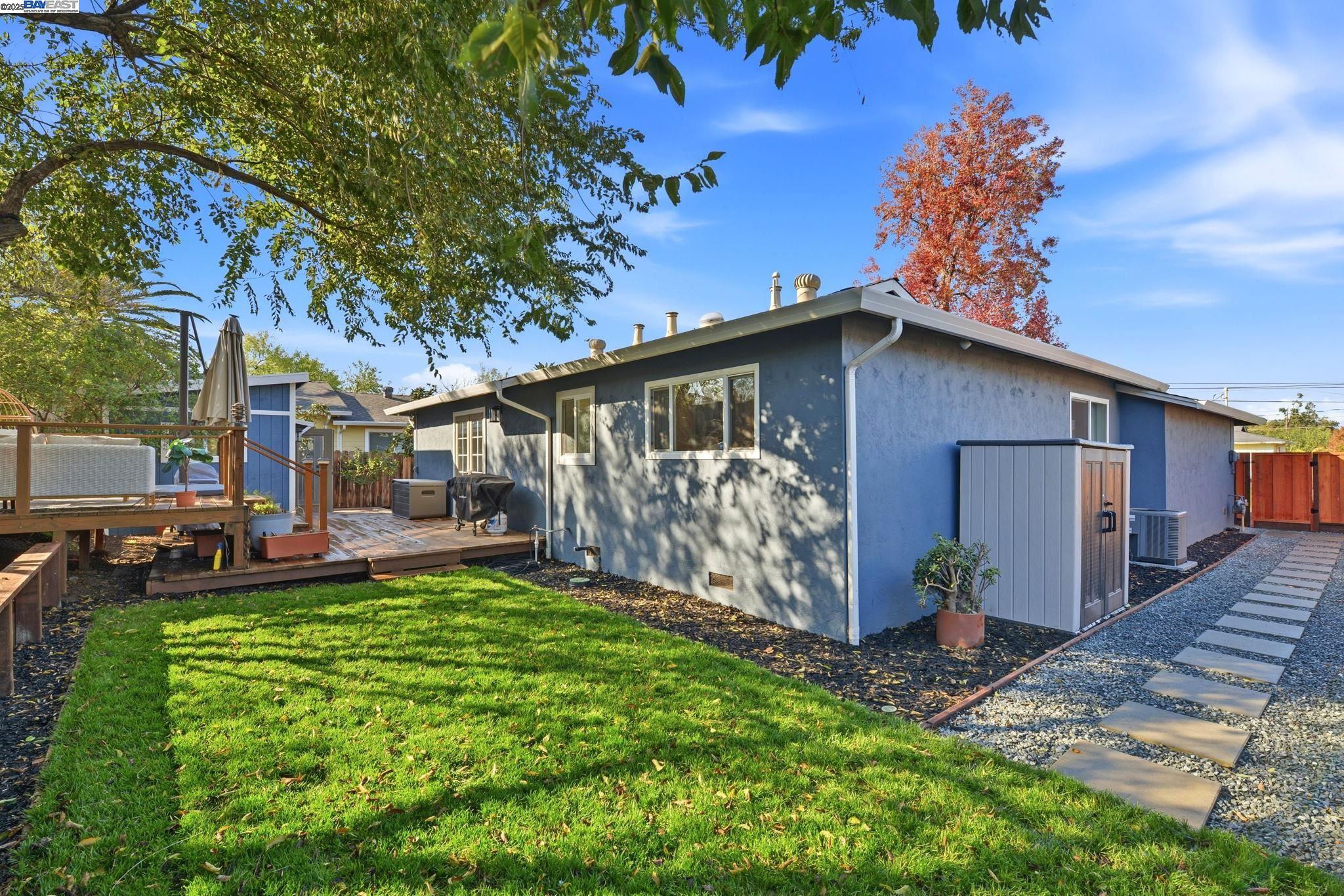 Detail Gallery Image 37 of 38 For 1341 Maryland Dr, Concord,  CA 94521 - 3 Beds | 1/1 Baths