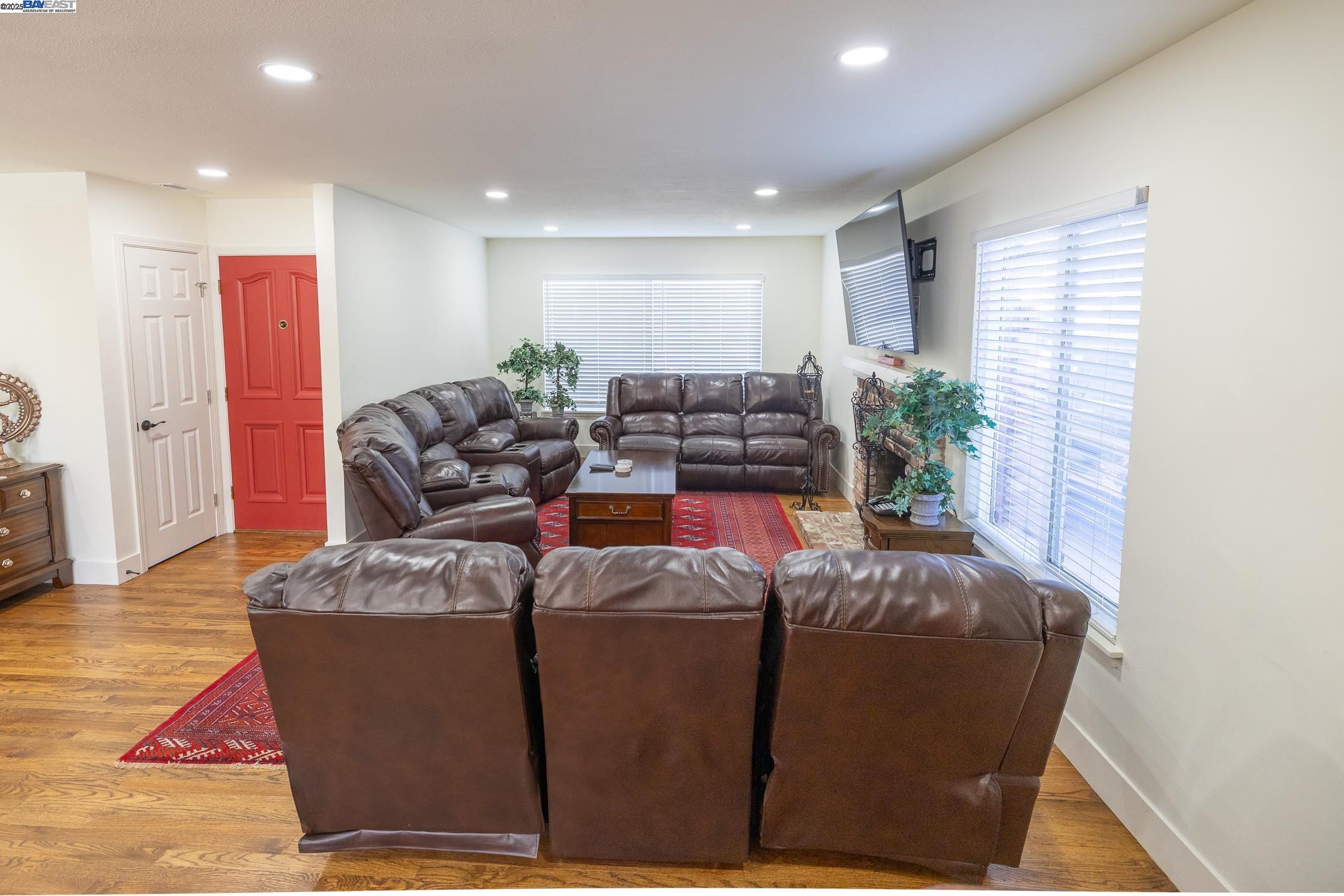 Detail Gallery Image 19 of 58 For 767 Lemos Ave, Salinas,  CA 93901 - 3 Beds | 2 Baths
