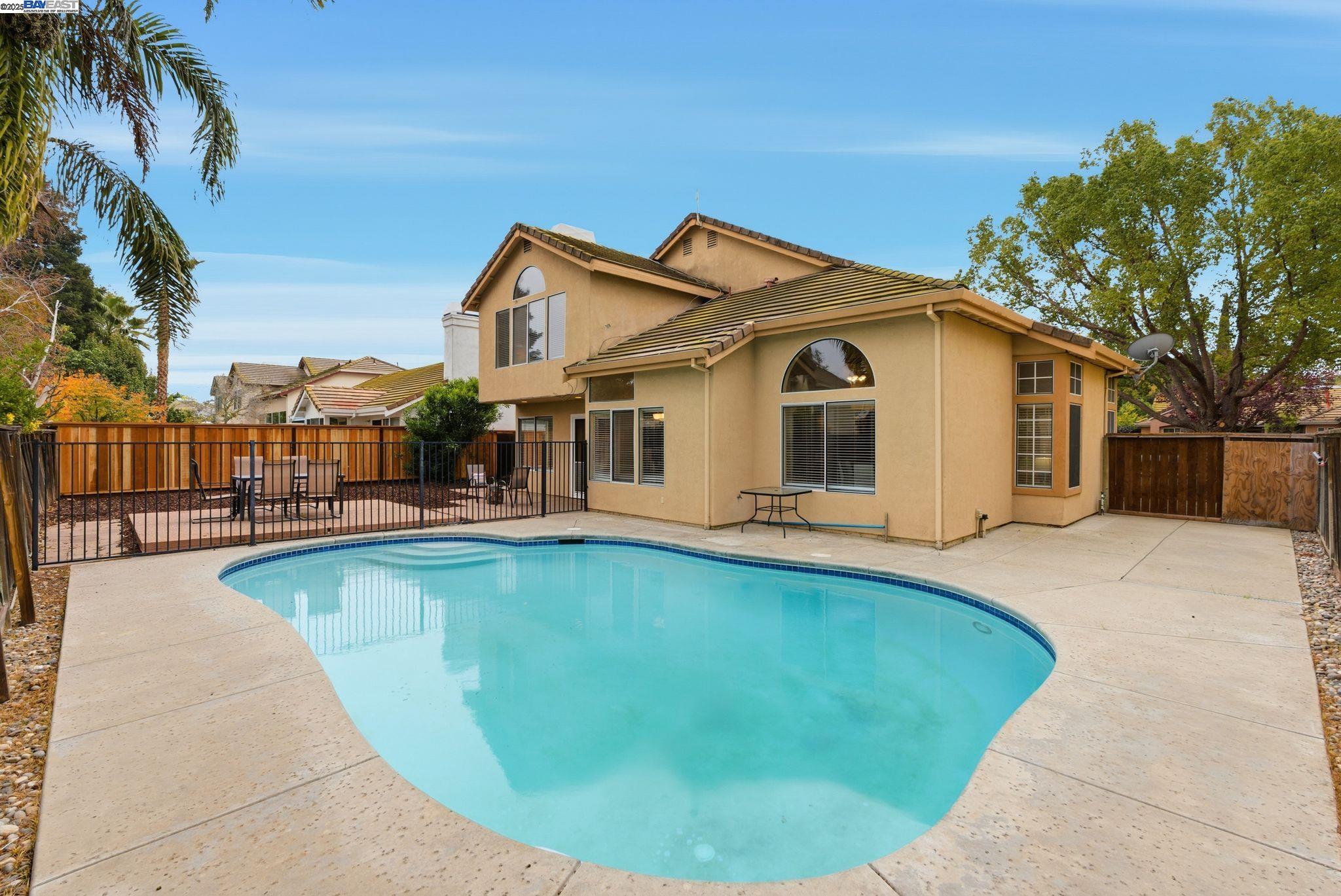 Detail Gallery Image 35 of 40 For 1660 Tahoe Cir, Tracy,  CA 95376 - 4 Beds | 3 Baths