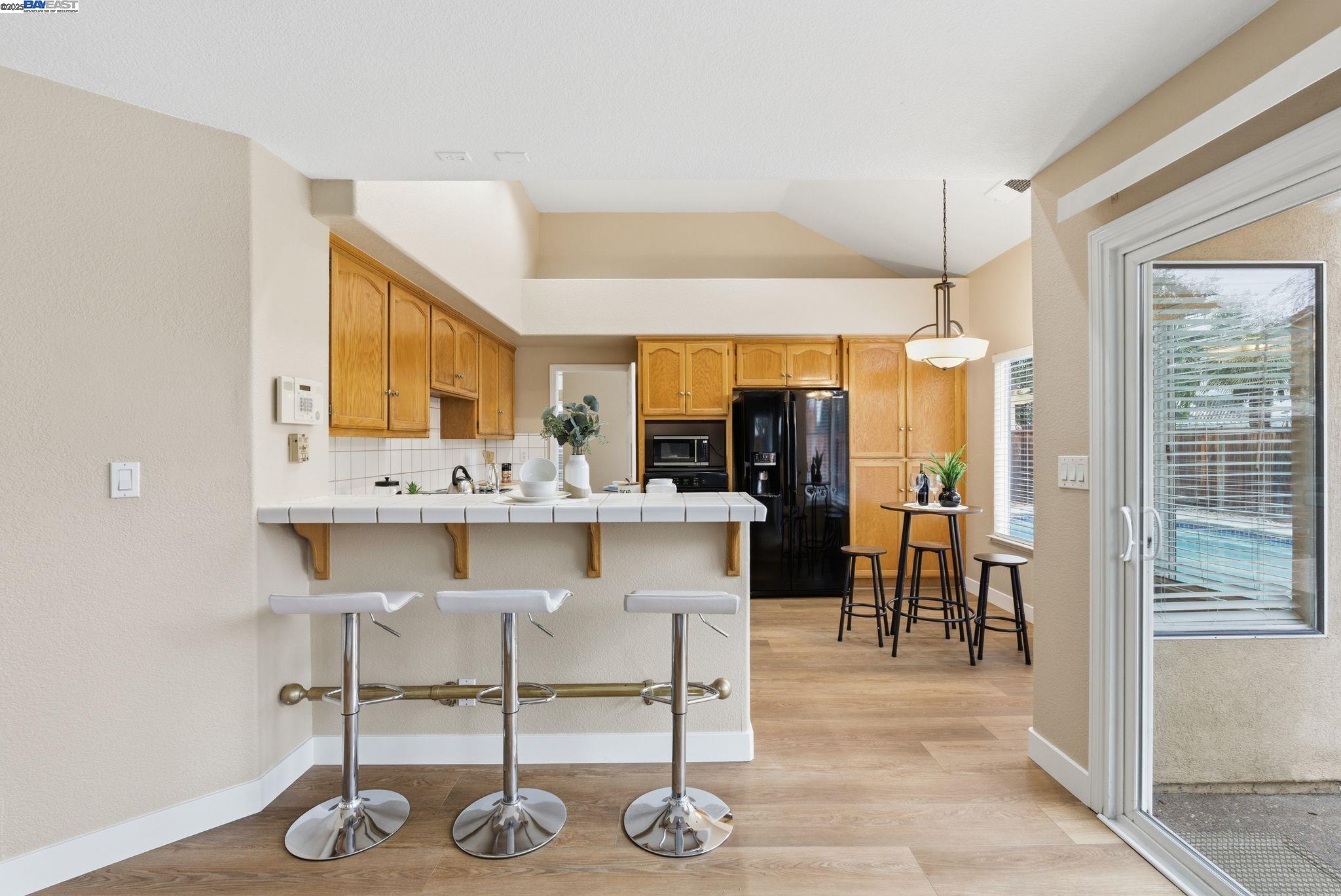 Detail Gallery Image 7 of 40 For 1660 Tahoe Cir, Tracy,  CA 95376 - 4 Beds | 3 Baths