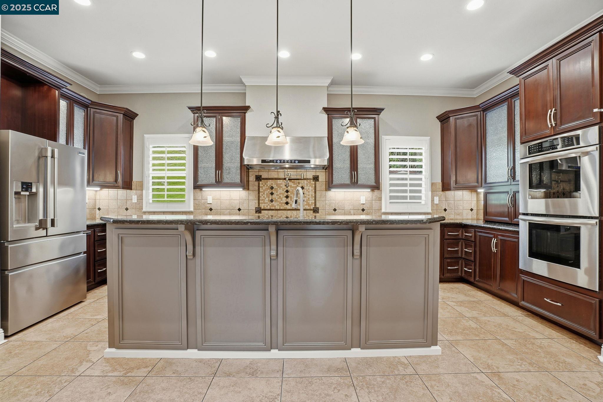 Detail Gallery Image 2 of 60 For 3025 Sunflower Dr, Antioch,  CA 94531 - 4 Beds | 3 Baths