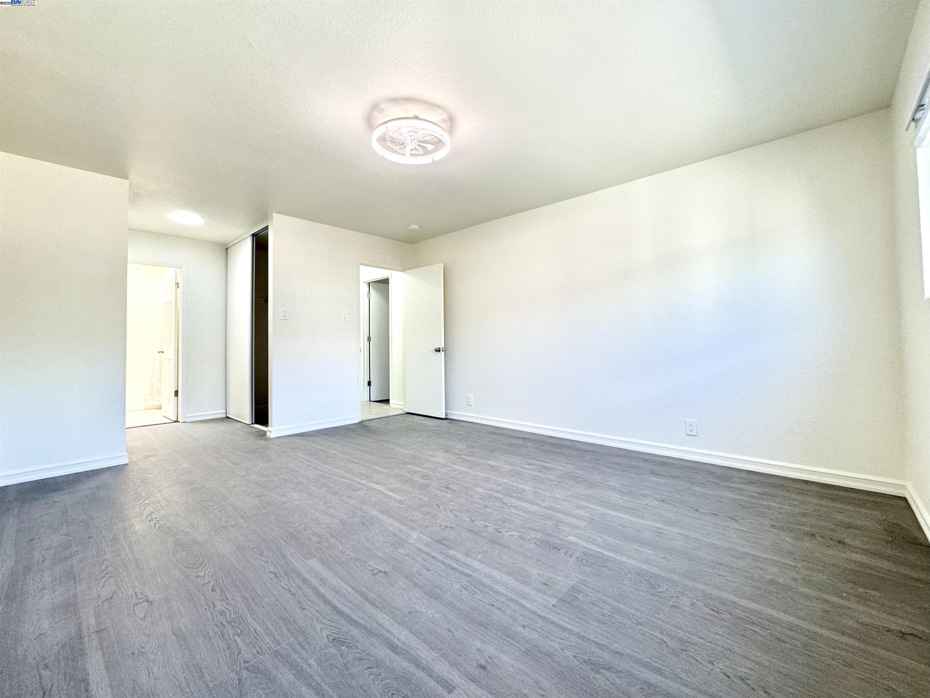 Detail Gallery Image 19 of 44 For 15560 W Calgary St, San Leandro,  CA 94579-2268 - 3 Beds | 2 Baths