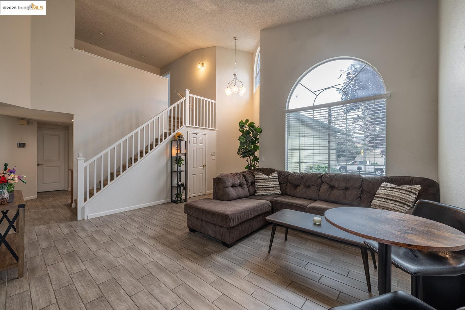 Detail Gallery Image 6 of 34 For 5101 Rodeo Court, Antioch,  CA 94531-8128 - 4 Beds | 3 Baths