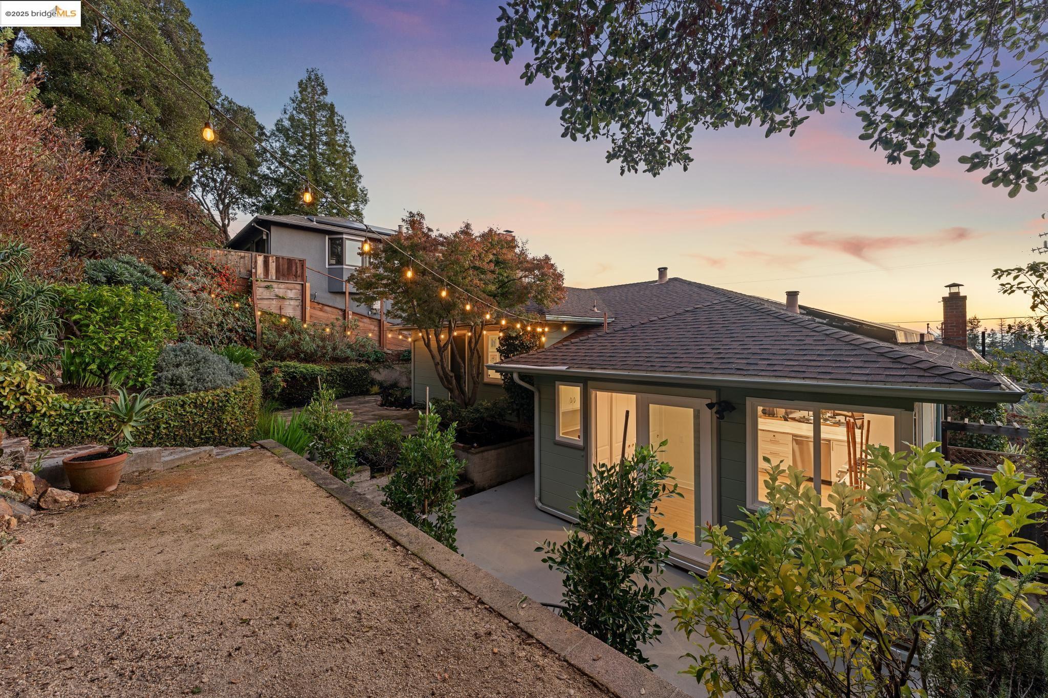 Detail Gallery Image 55 of 60 For 4671 Stauffer Pl, Oakland,  CA 94619 - 3 Beds | 3/1 Baths