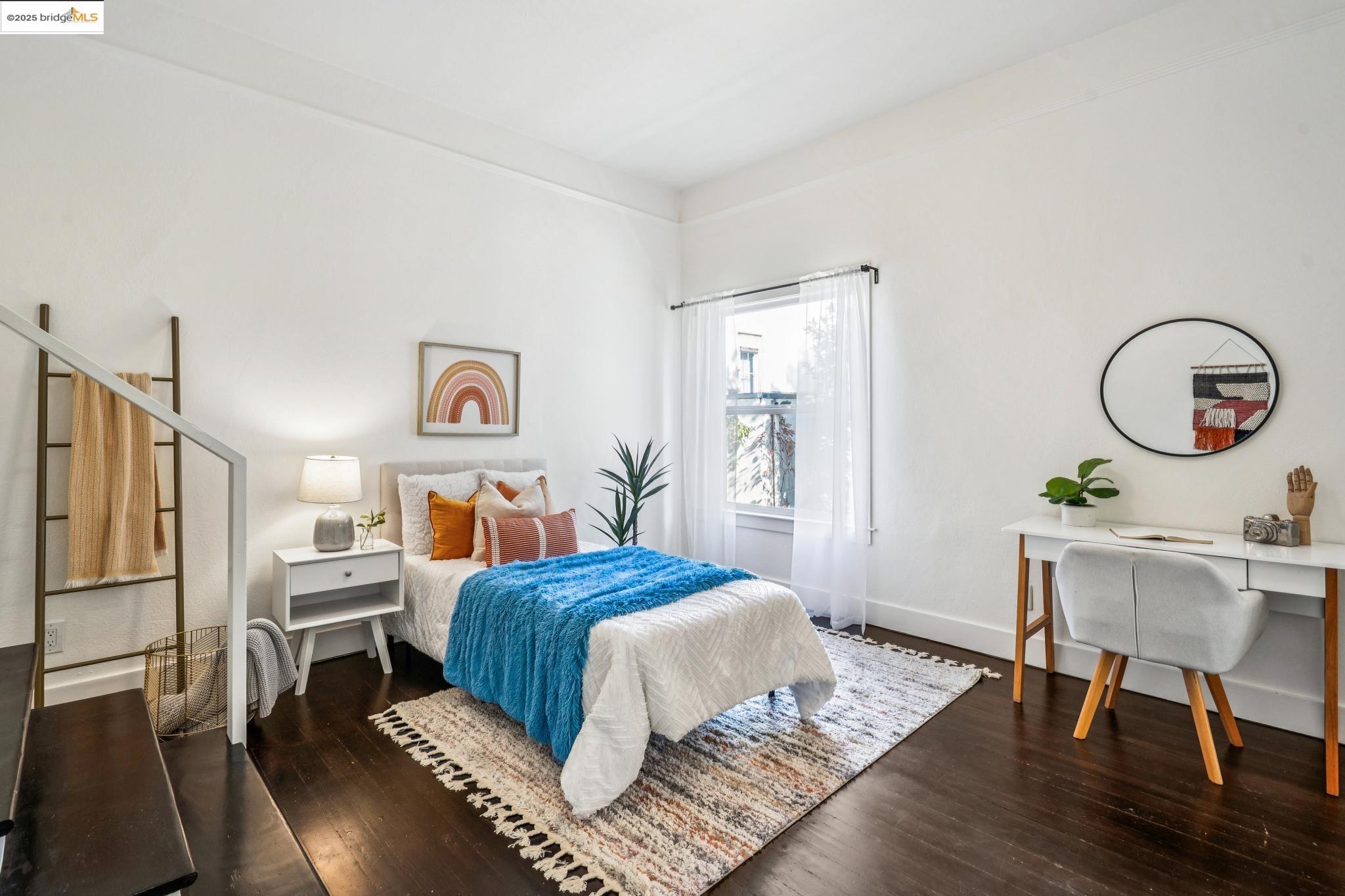 Detail Gallery Image 25 of 60 For 1054 54th St., Oakland,  CA 94608 - 4 Beds | 2/1 Baths