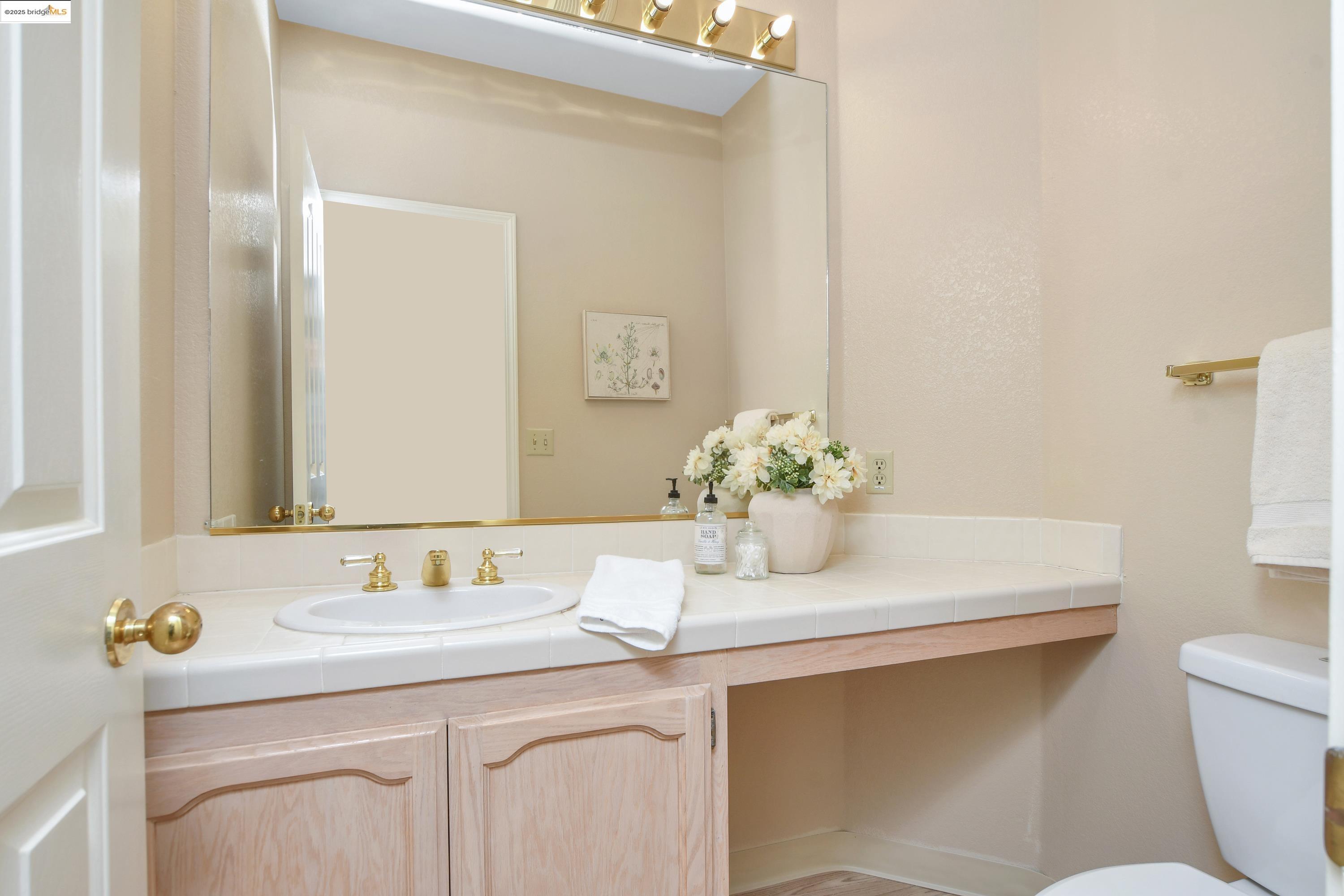 Detail Gallery Image 12 of 32 For 2675 Cherry Hills Dr, Discovery Bay,  CA 94505 - 3 Beds | 2/1 Baths