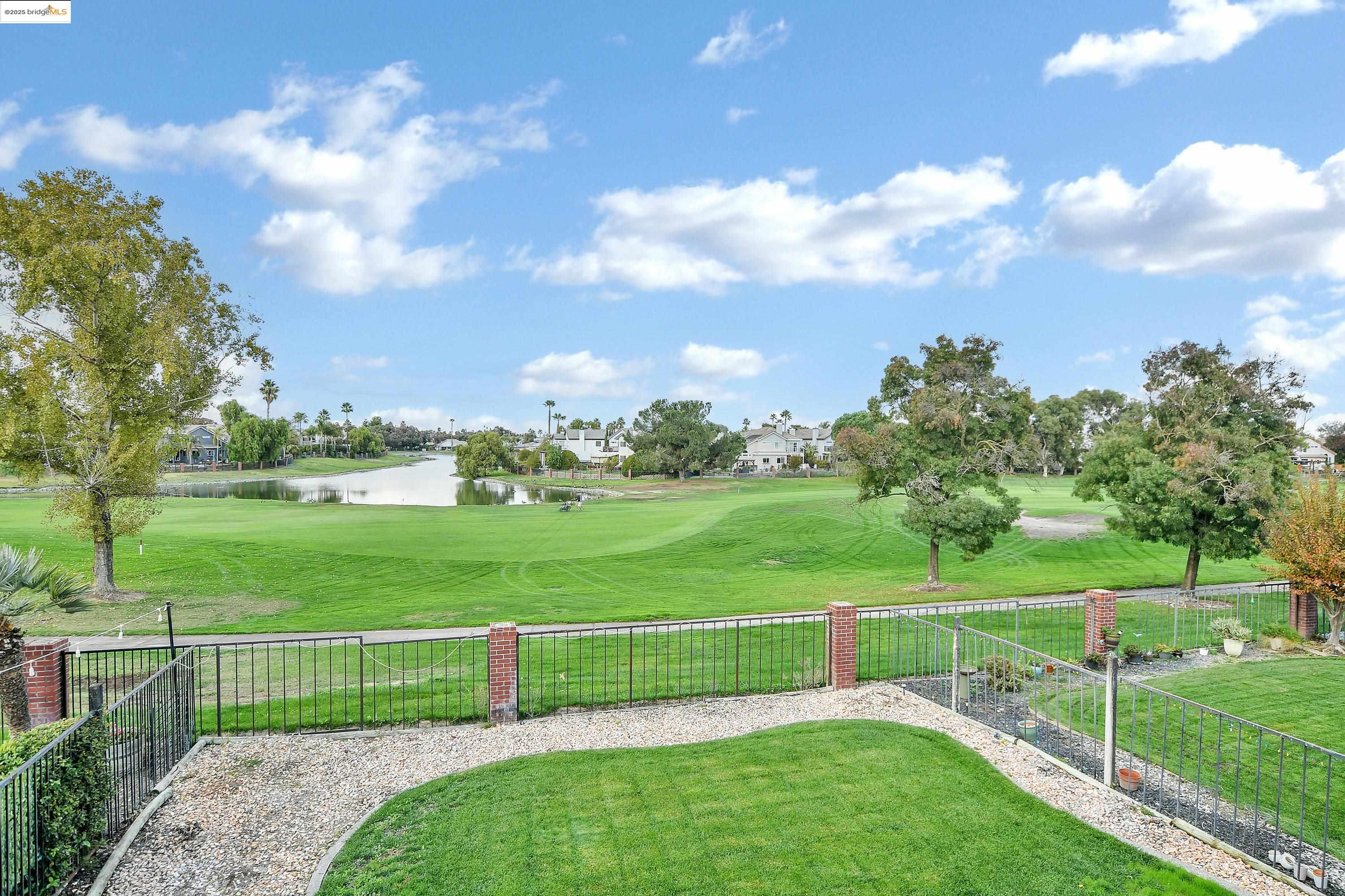 Detail Gallery Image 27 of 32 For 2675 Cherry Hills Dr, Discovery Bay,  CA 94505 - 3 Beds | 2/1 Baths