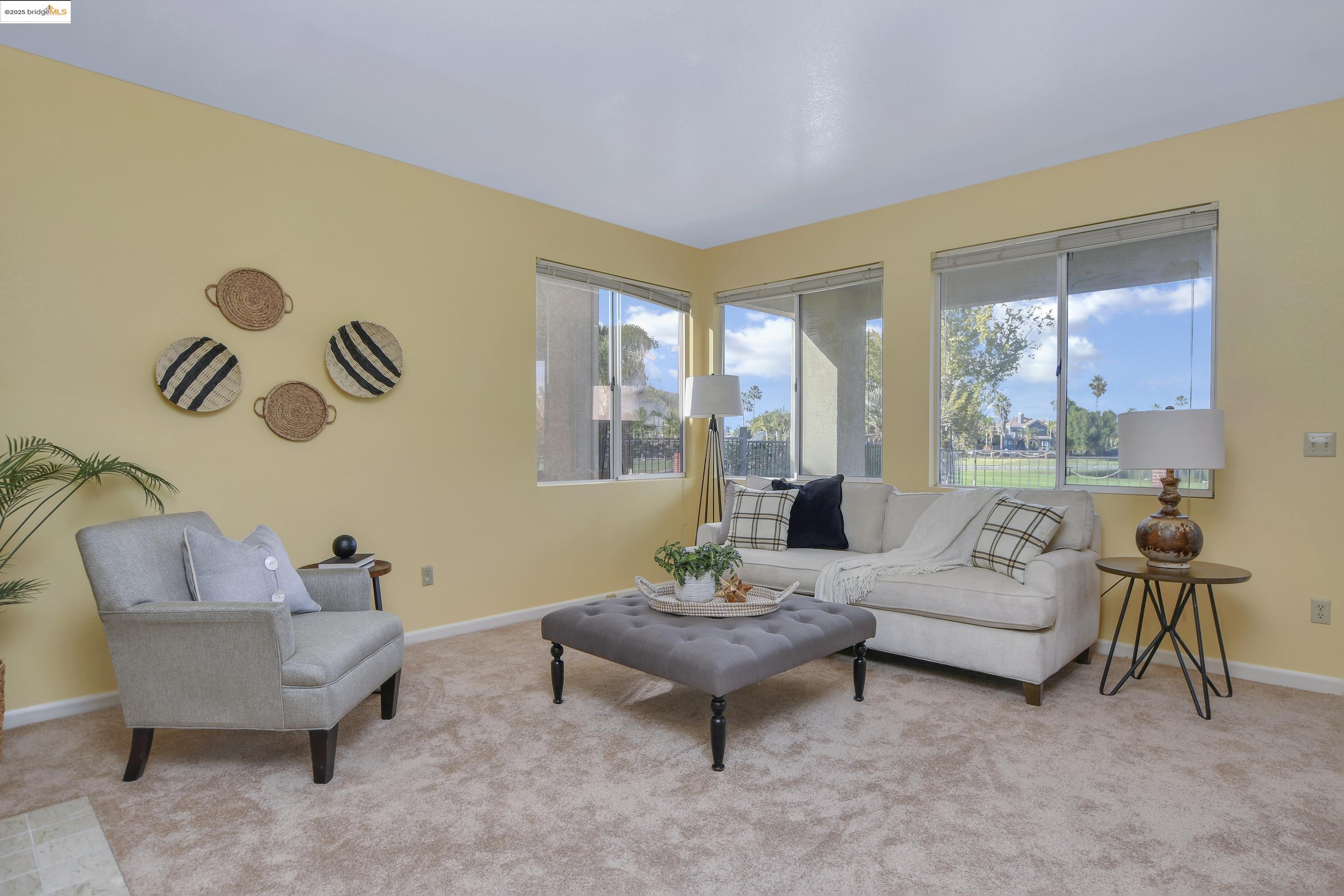 Detail Gallery Image 6 of 32 For 2675 Cherry Hills Dr, Discovery Bay,  CA 94505 - 3 Beds | 2/1 Baths