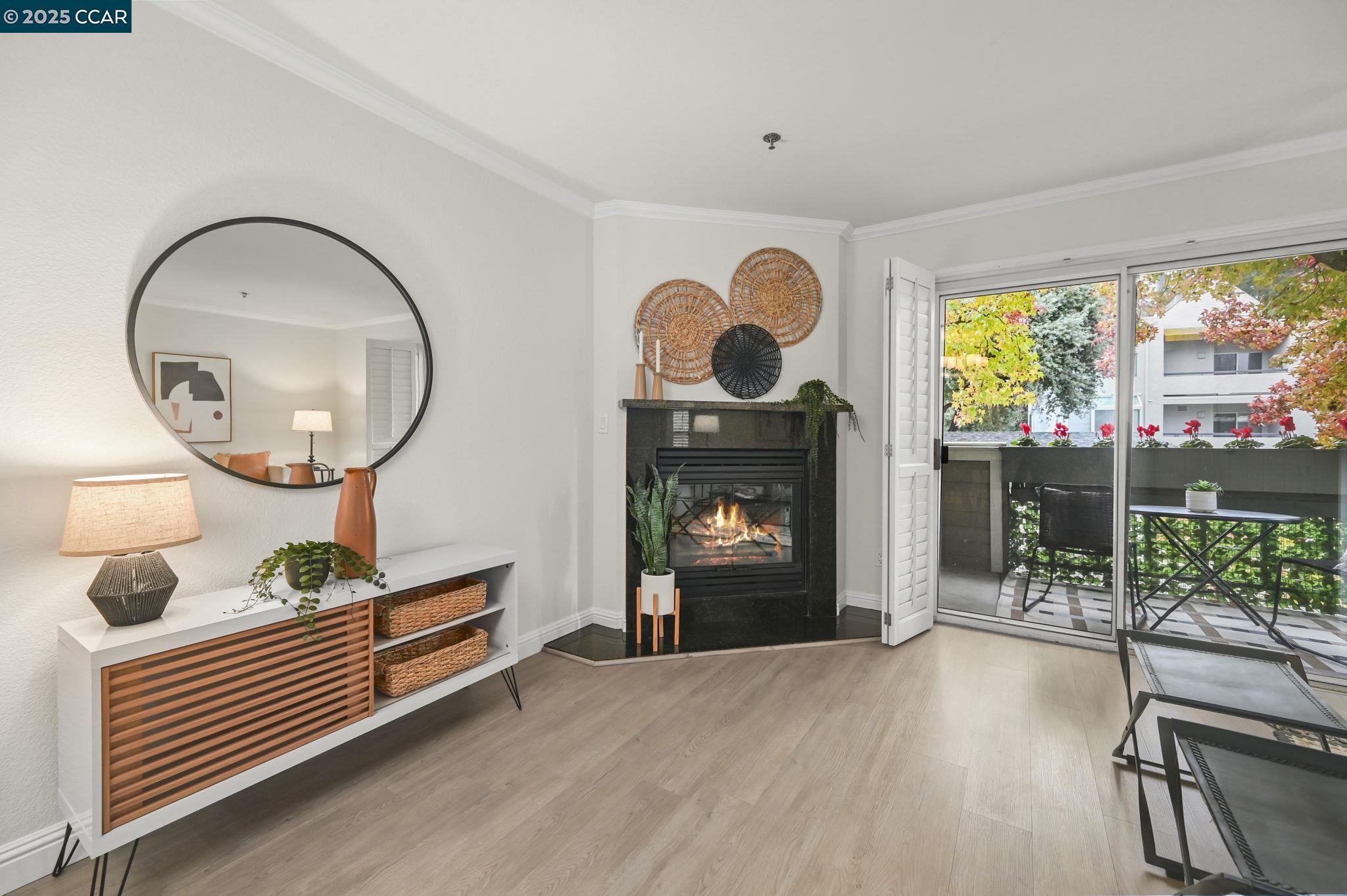 Photo #2: 41118324 Listing: Photo #2