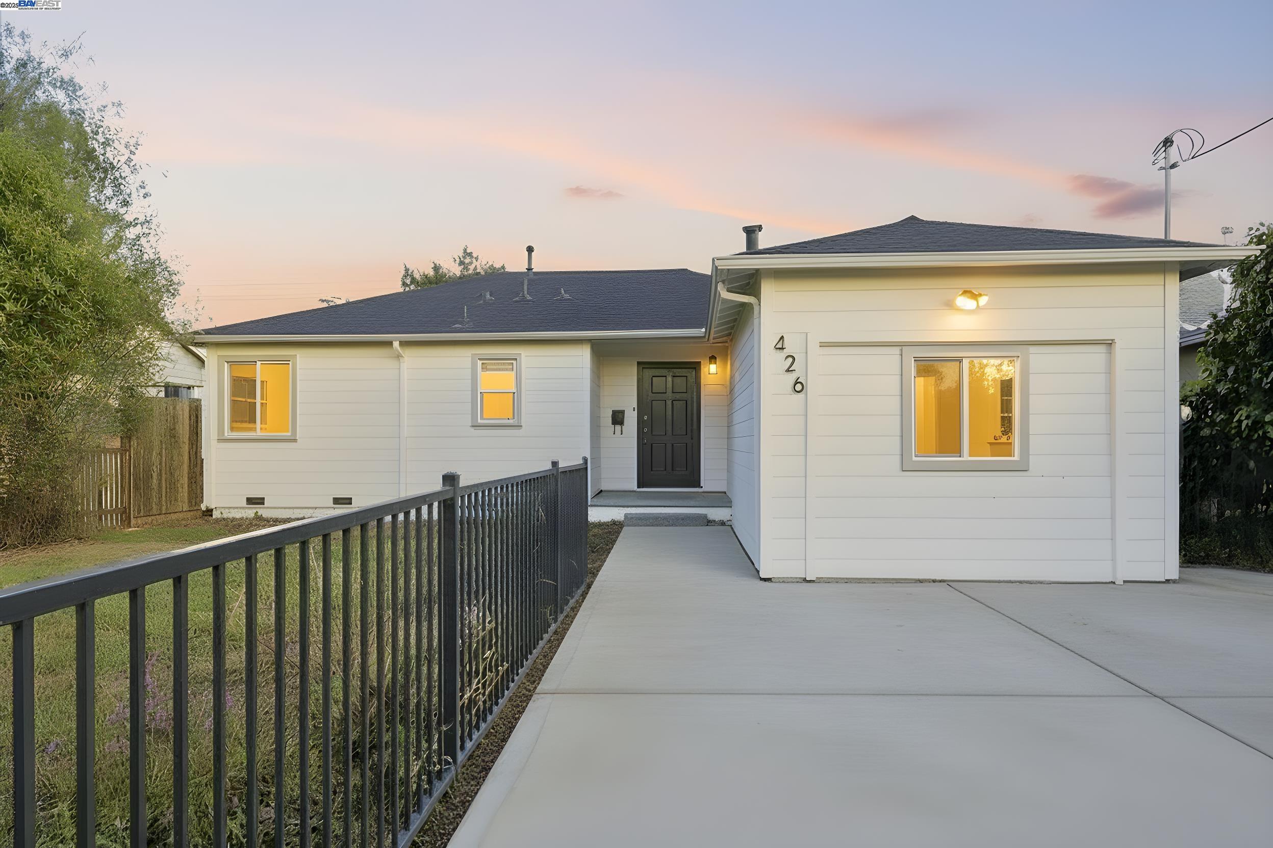 Front Image Thumbnail for BE41118326