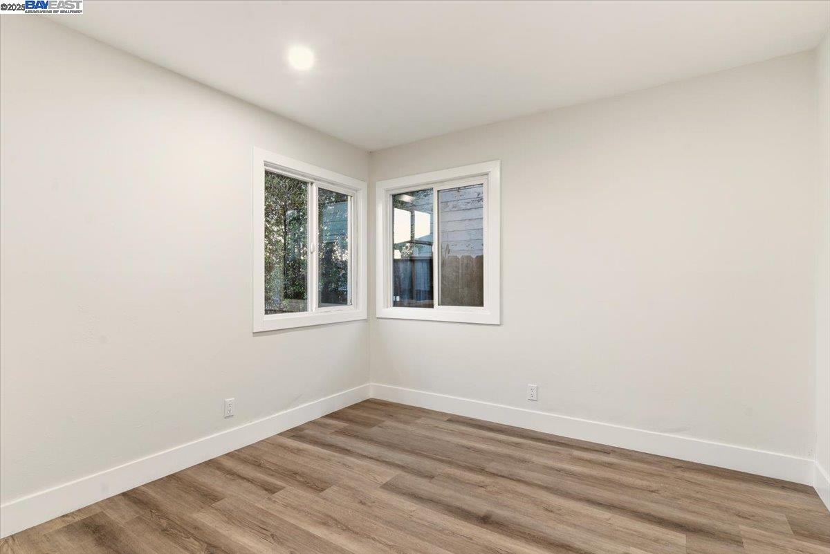 Detail Gallery Image 14 of 19 For 426 Gramercy Pl, Oakland,  CA 94603 - 3 Beds | 1 Baths