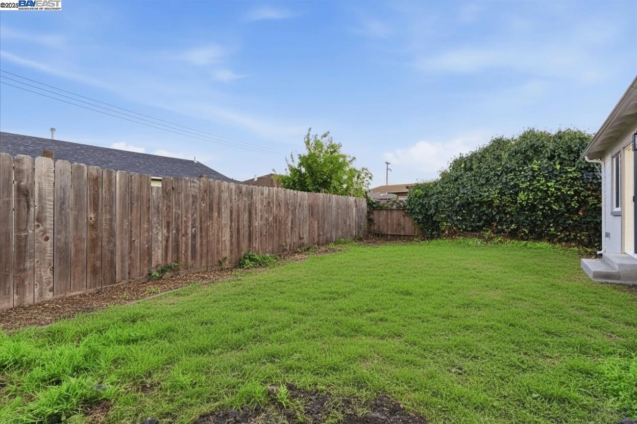 Detail Gallery Image 19 of 19 For 426 Gramercy Pl, Oakland,  CA 94603 - 3 Beds | 1 Baths