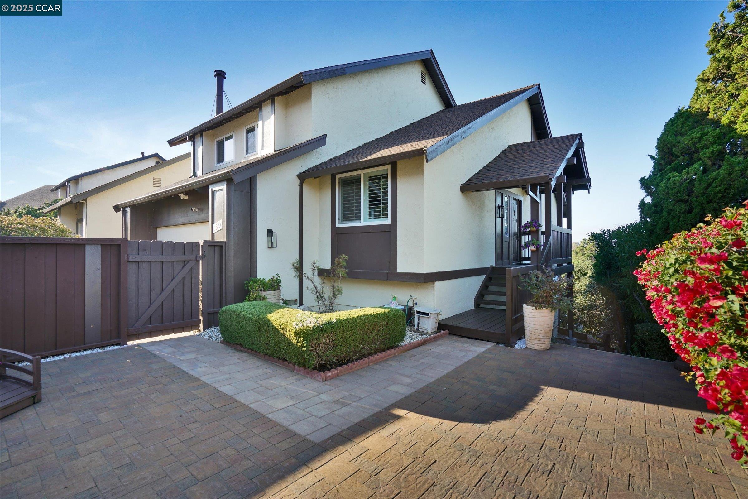 Detail Gallery Image 19 of 60 For 1310 Lewis Ln, Pinole,  CA 94564-2132 - 3 Beds | 2/1 Baths