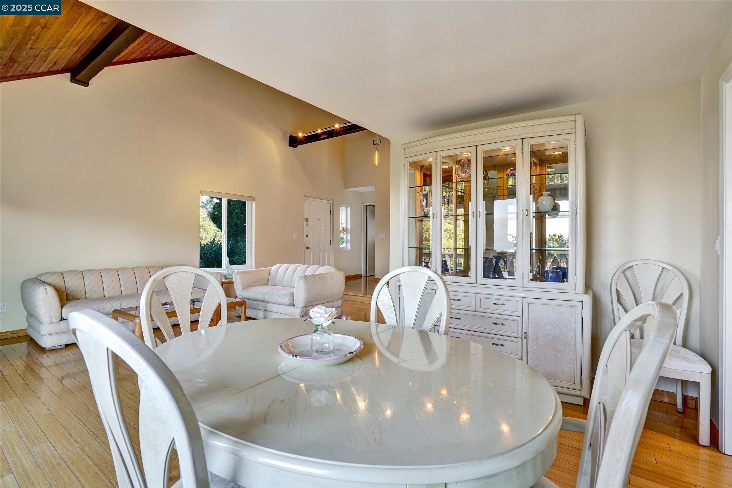 Detail Gallery Image 35 of 60 For 1310 Lewis Ln, Pinole,  CA 94564-2132 - 3 Beds | 2/1 Baths