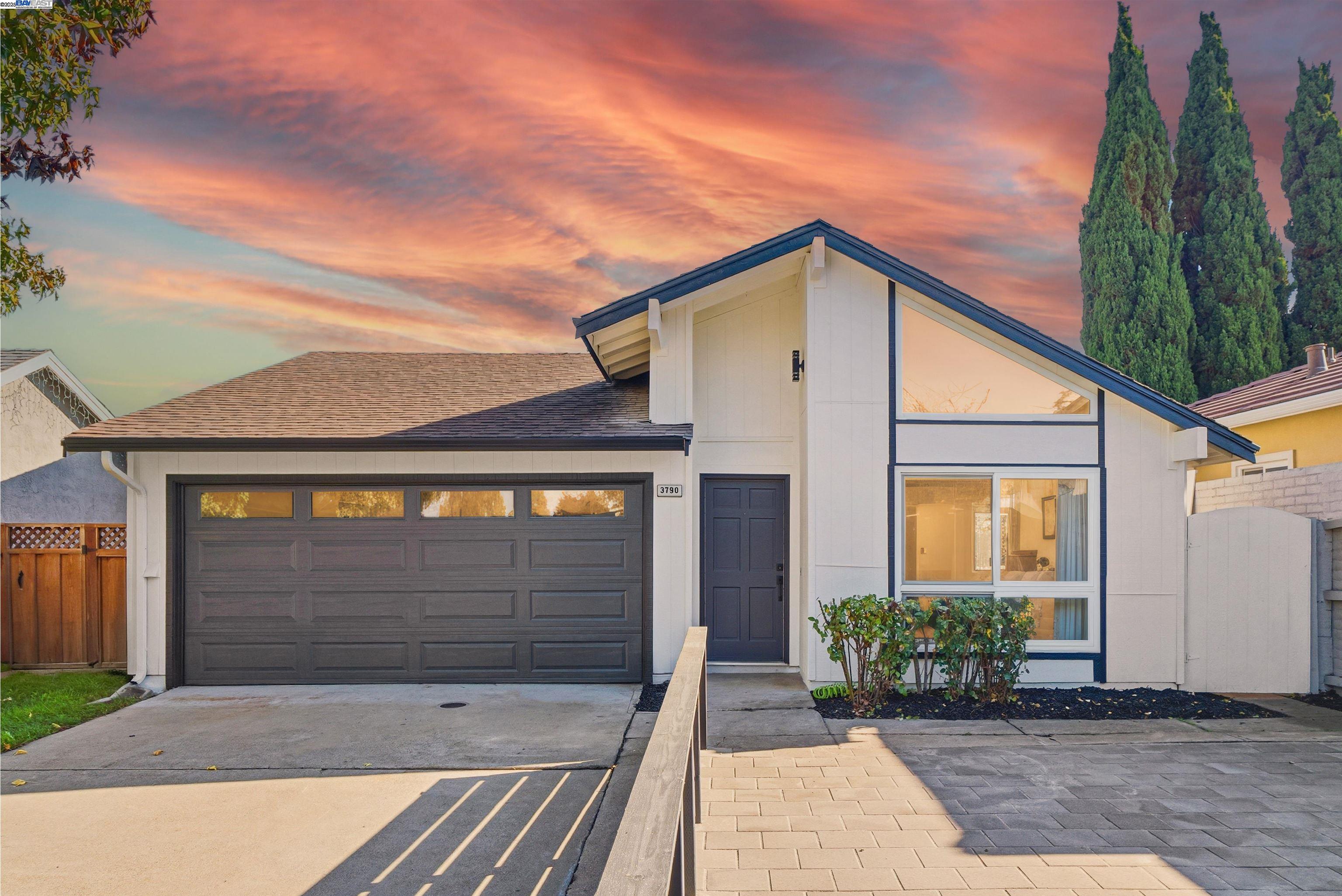 Front Image Thumbnail for BE41118330