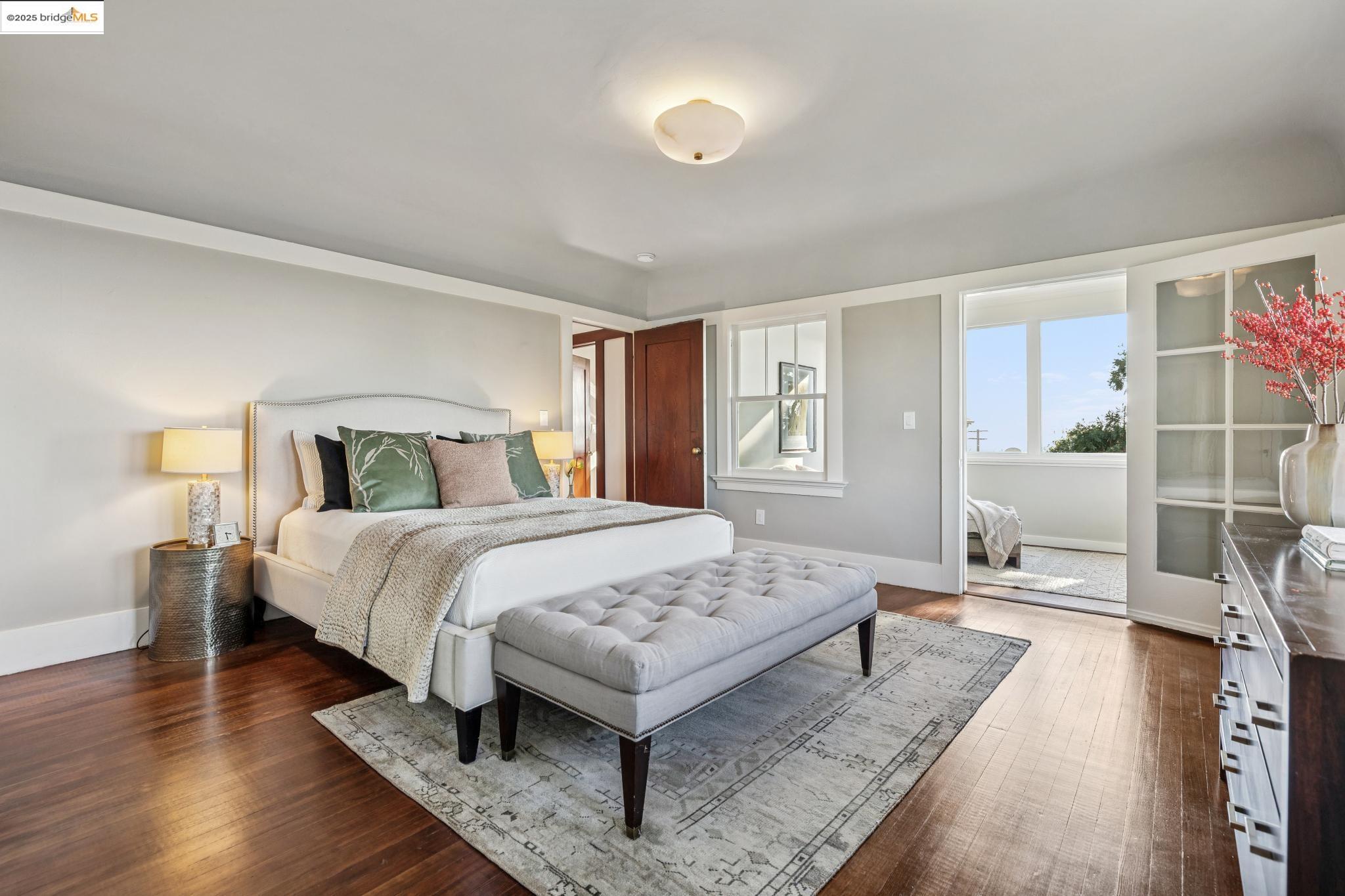 Detail Gallery Image 32 of 59 For 912 Indian Rock Ave, Berkeley,  CA 94707 - 4 Beds | 3/1 Baths