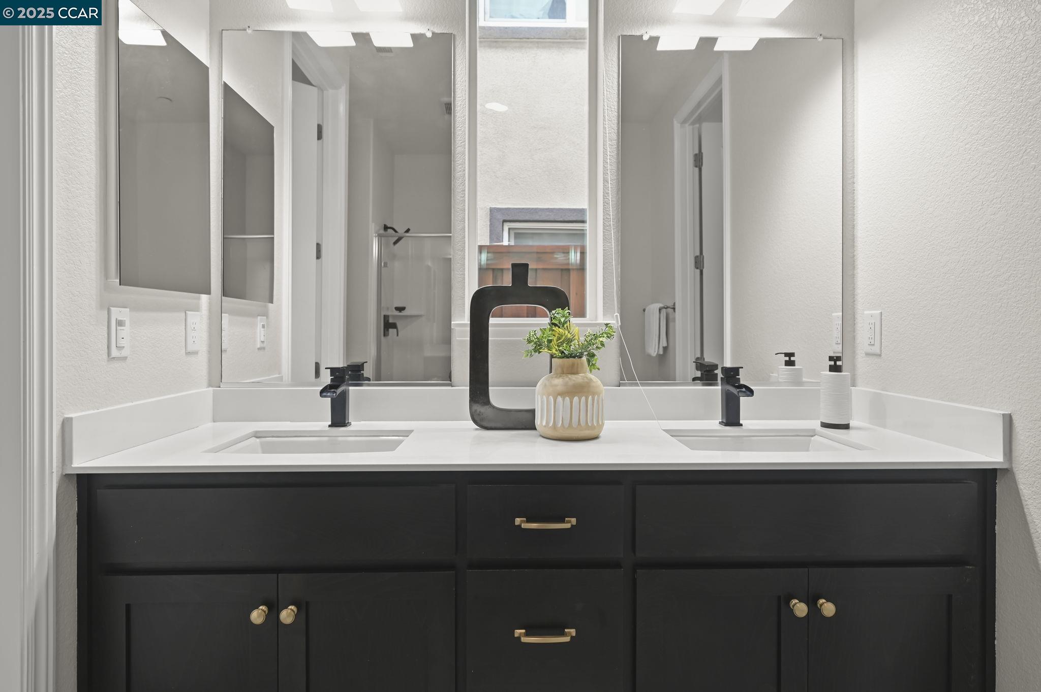 Detail Gallery Image 22 of 56 For 2812 Rio Seco Dr, Bay Point,  CA 94565 - 5 Beds | 3/1 Baths