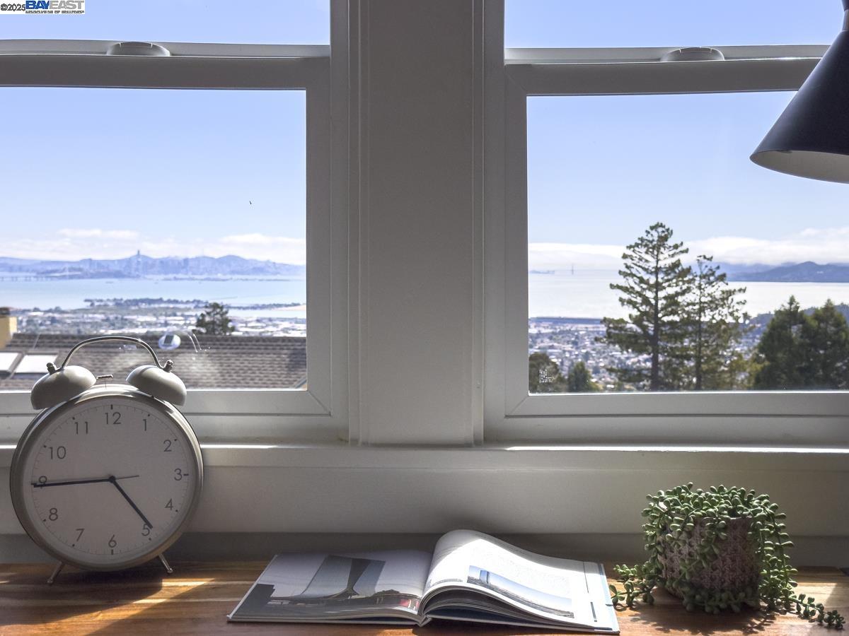 Detail Gallery Image 31 of 52 For 479 Kentucky Ave, Berkeley,  CA 94707 - 3 Beds | 2 Baths