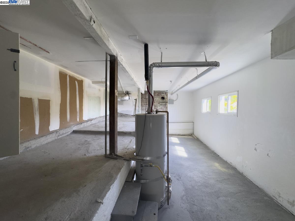 Detail Gallery Image 41 of 52 For 479 Kentucky Ave, Berkeley,  CA 94707 - 3 Beds | 2 Baths