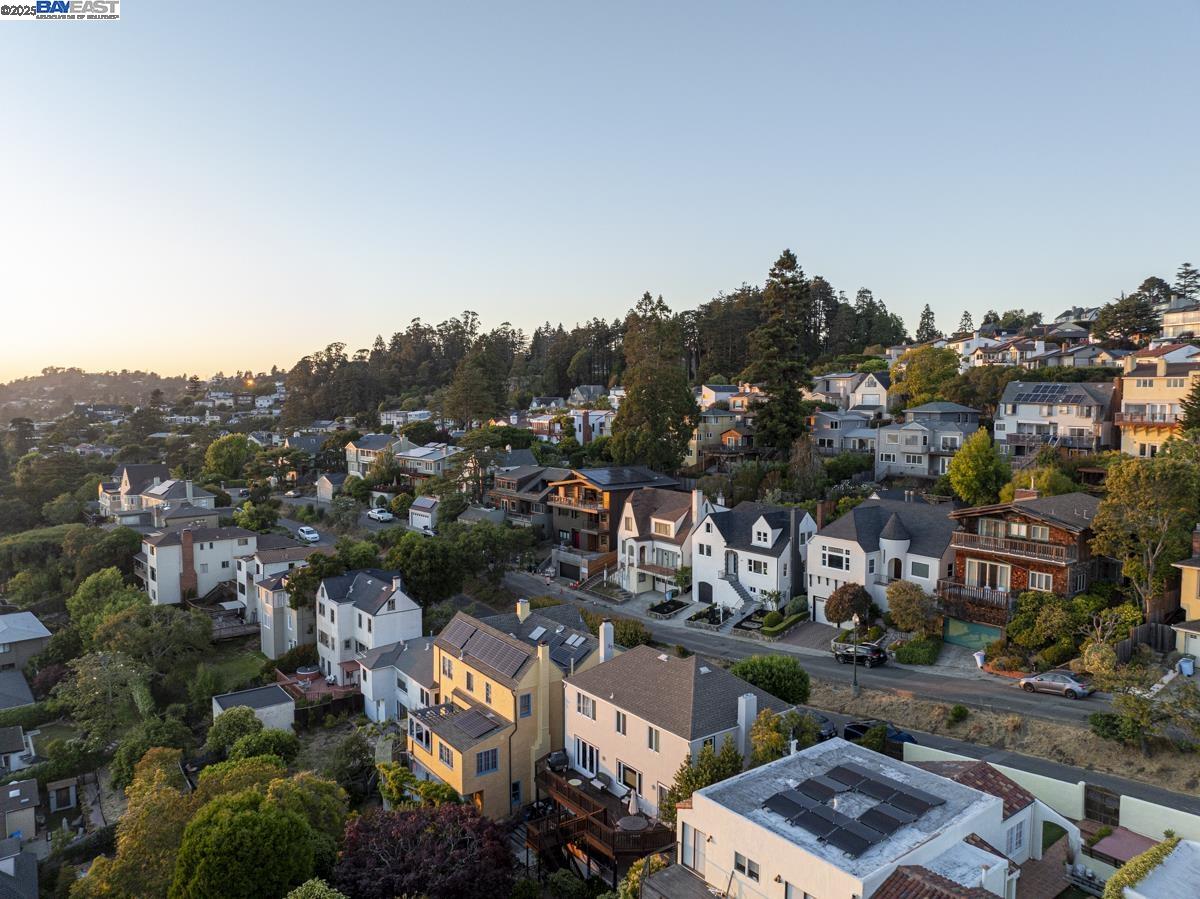 Detail Gallery Image 47 of 52 For 479 Kentucky Ave, Berkeley,  CA 94707 - 3 Beds | 2 Baths