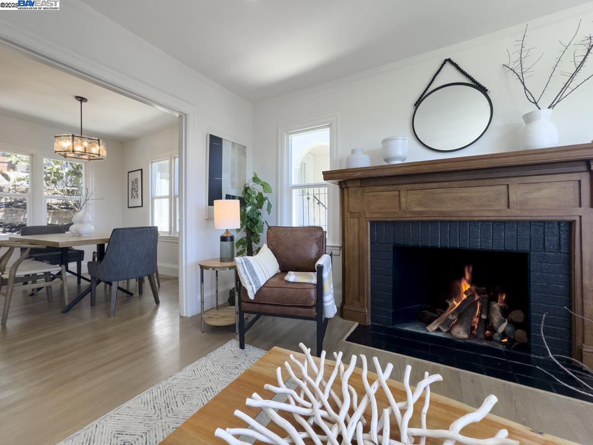 Detail Gallery Image 7 of 52 For 479 Kentucky Ave, Berkeley,  CA 94707 - 3 Beds | 2 Baths