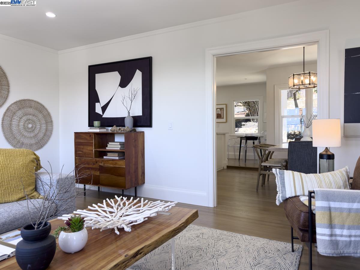 Detail Gallery Image 9 of 52 For 479 Kentucky Ave, Berkeley,  CA 94707 - 3 Beds | 2 Baths