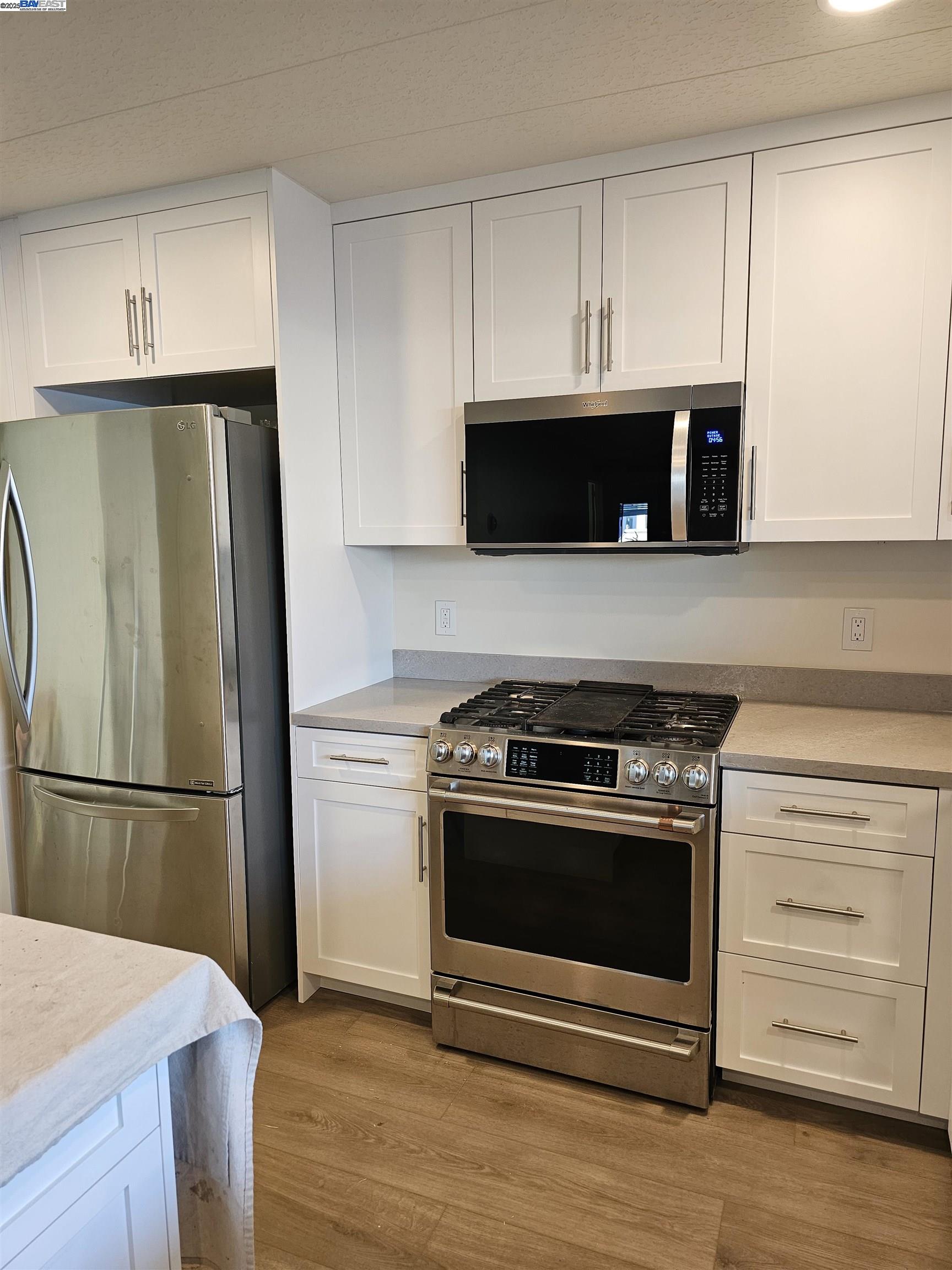 Detail Gallery Image 4 of 37 For 4141 Deepcreek #106,  Fremont,  CA 94555 - 2 Beds | 2 Baths