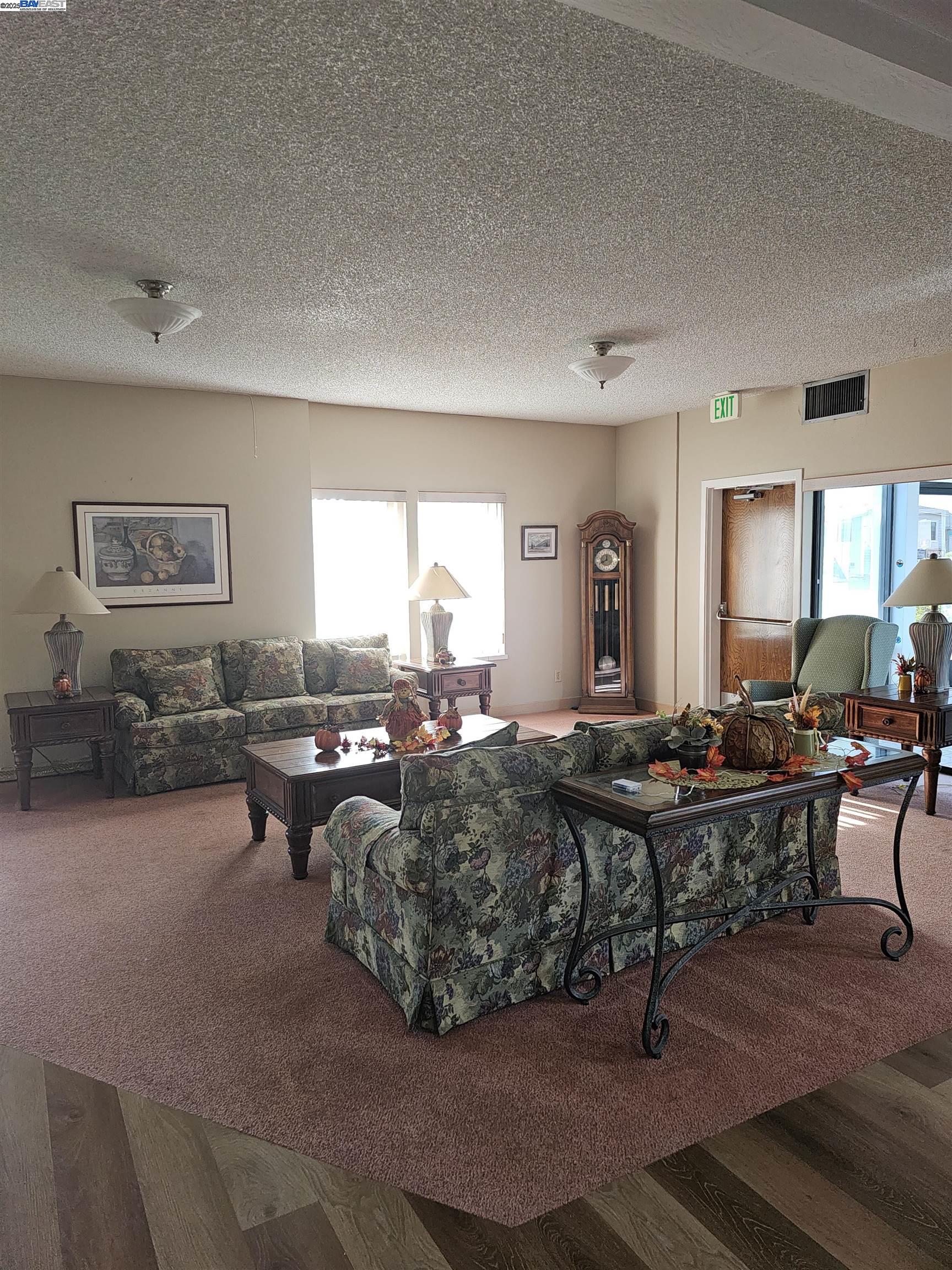 Detail Gallery Image 33 of 37 For 4141 Deepcreek #106,  Fremont,  CA 94555 - 2 Beds | 2 Baths