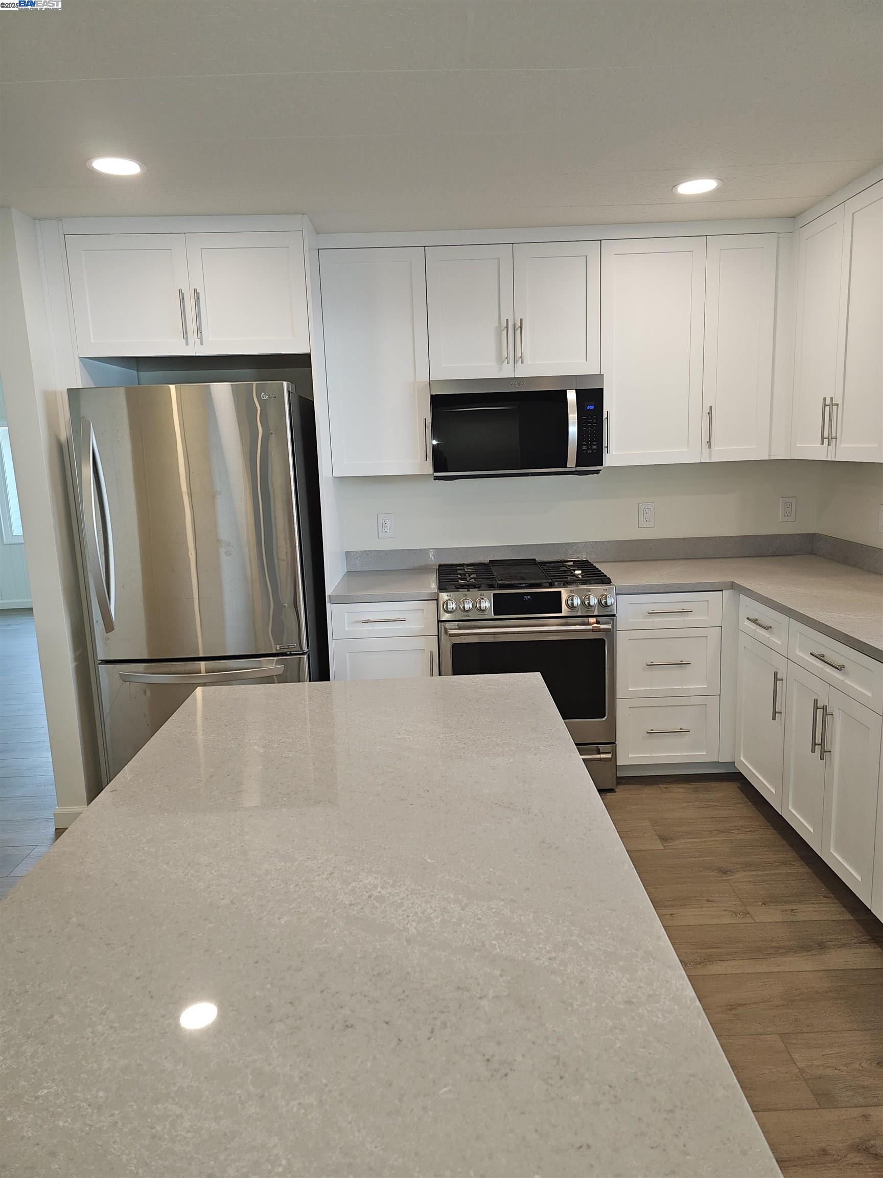 Detail Gallery Image 5 of 37 For 4141 Deepcreek #106,  Fremont,  CA 94555 - 2 Beds | 2 Baths