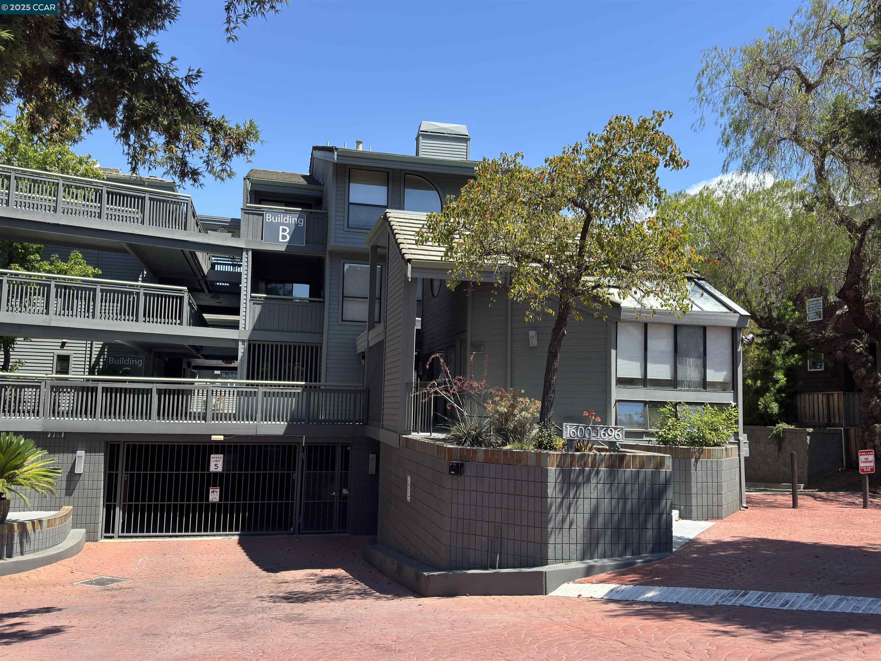 Photo #1: 41118353 Listing: Photo #1