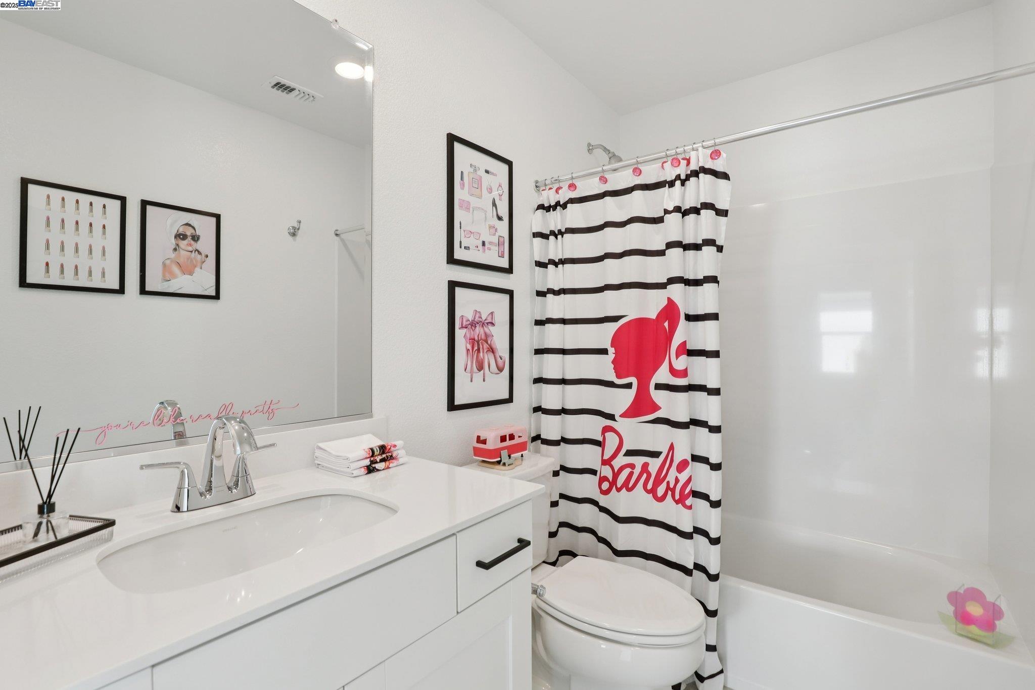 Detail Gallery Image 21 of 31 For 860 Pecan Tree Ln, Galt,  CA 95632 - 3 Beds | 2/1 Baths