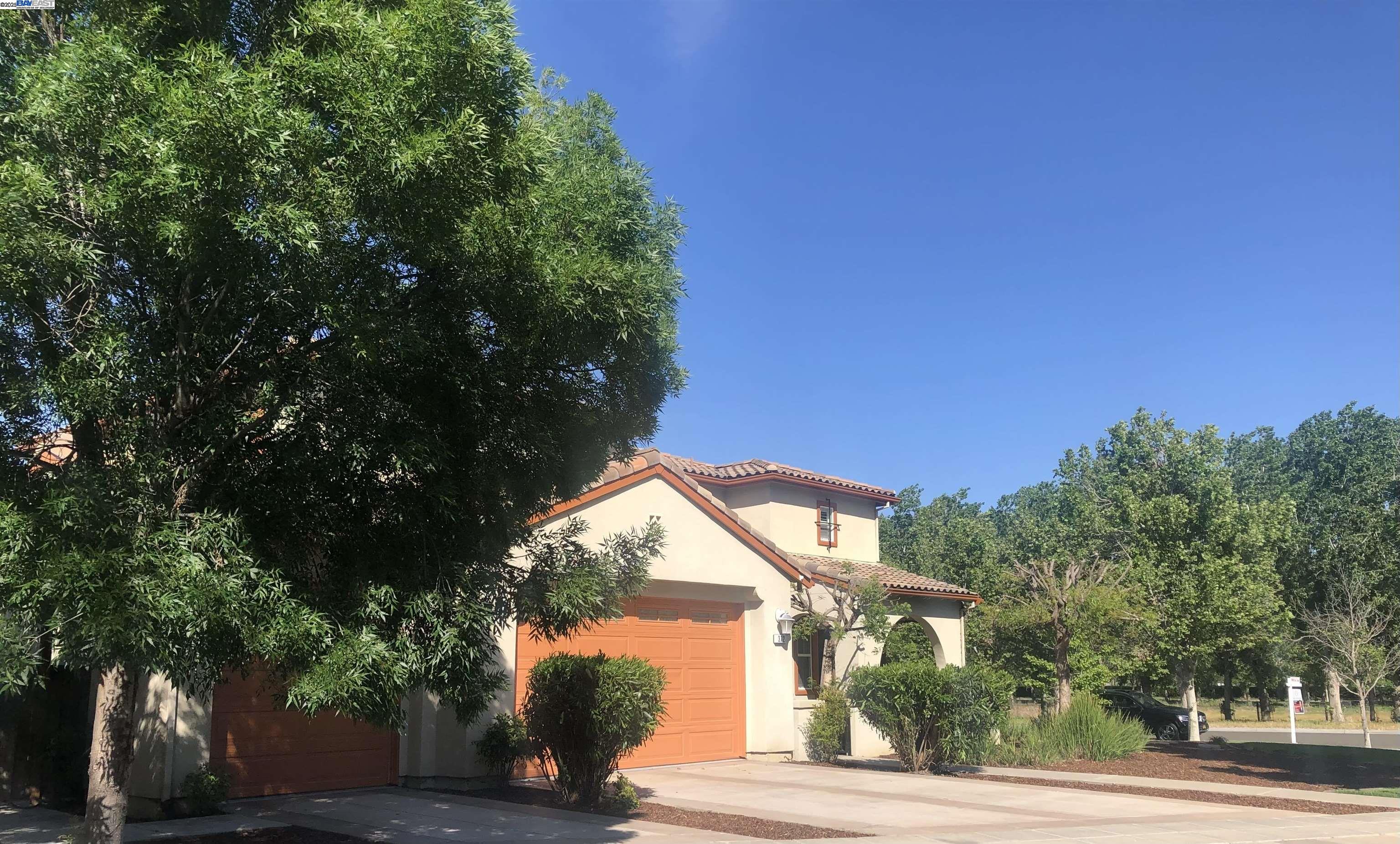 Detail Gallery Image 1 of 45 For 372 S Caballo Street, Mountain House,  CA 95391 - 5 Beds | 3 Baths