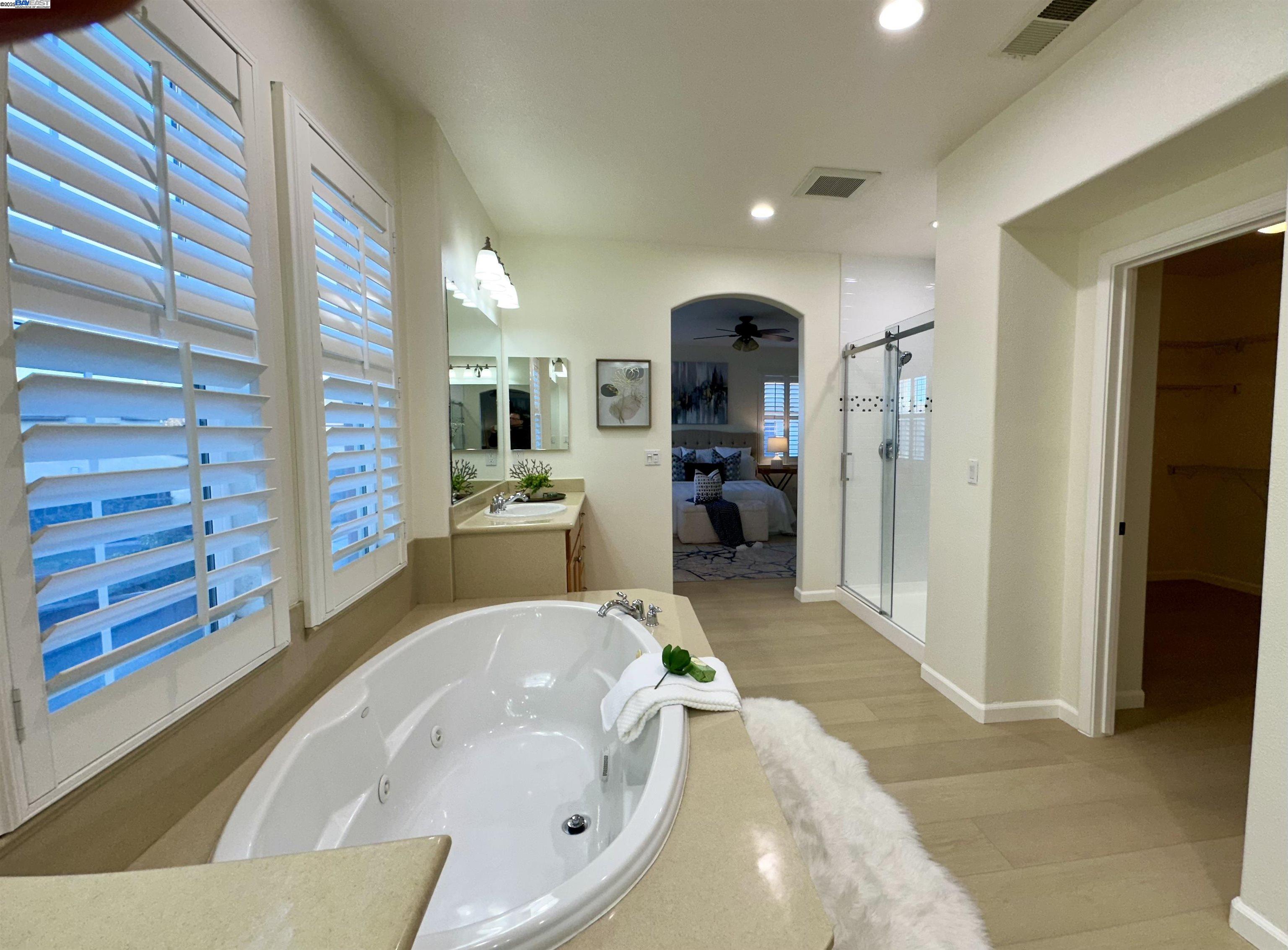 Detail Gallery Image 14 of 45 For 372 S Caballo Street, Mountain House,  CA 95391 - 5 Beds | 3 Baths