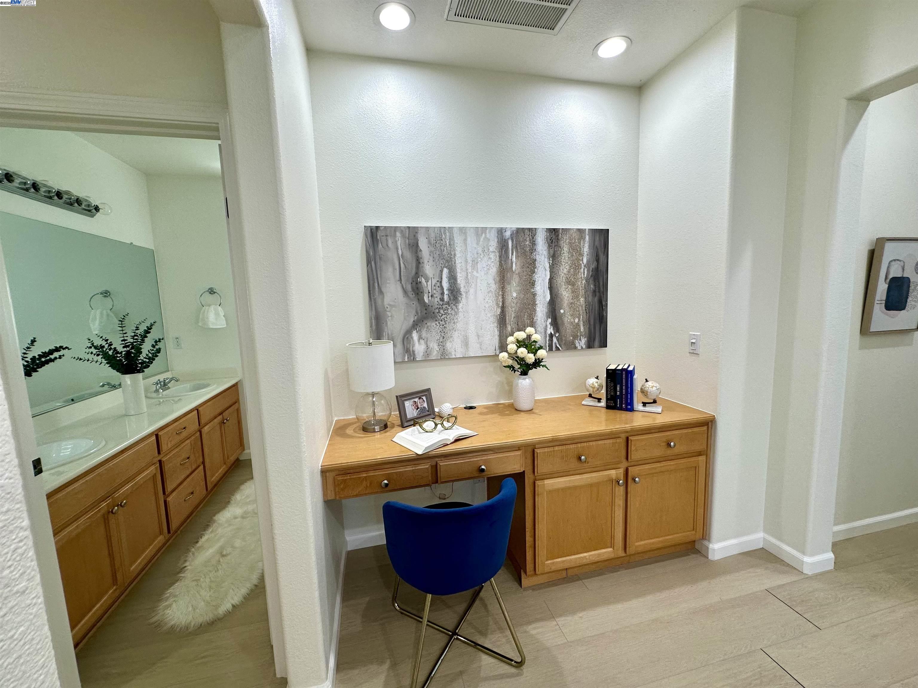 Detail Gallery Image 17 of 45 For 372 S Caballo Street, Mountain House,  CA 95391 - 5 Beds | 3 Baths