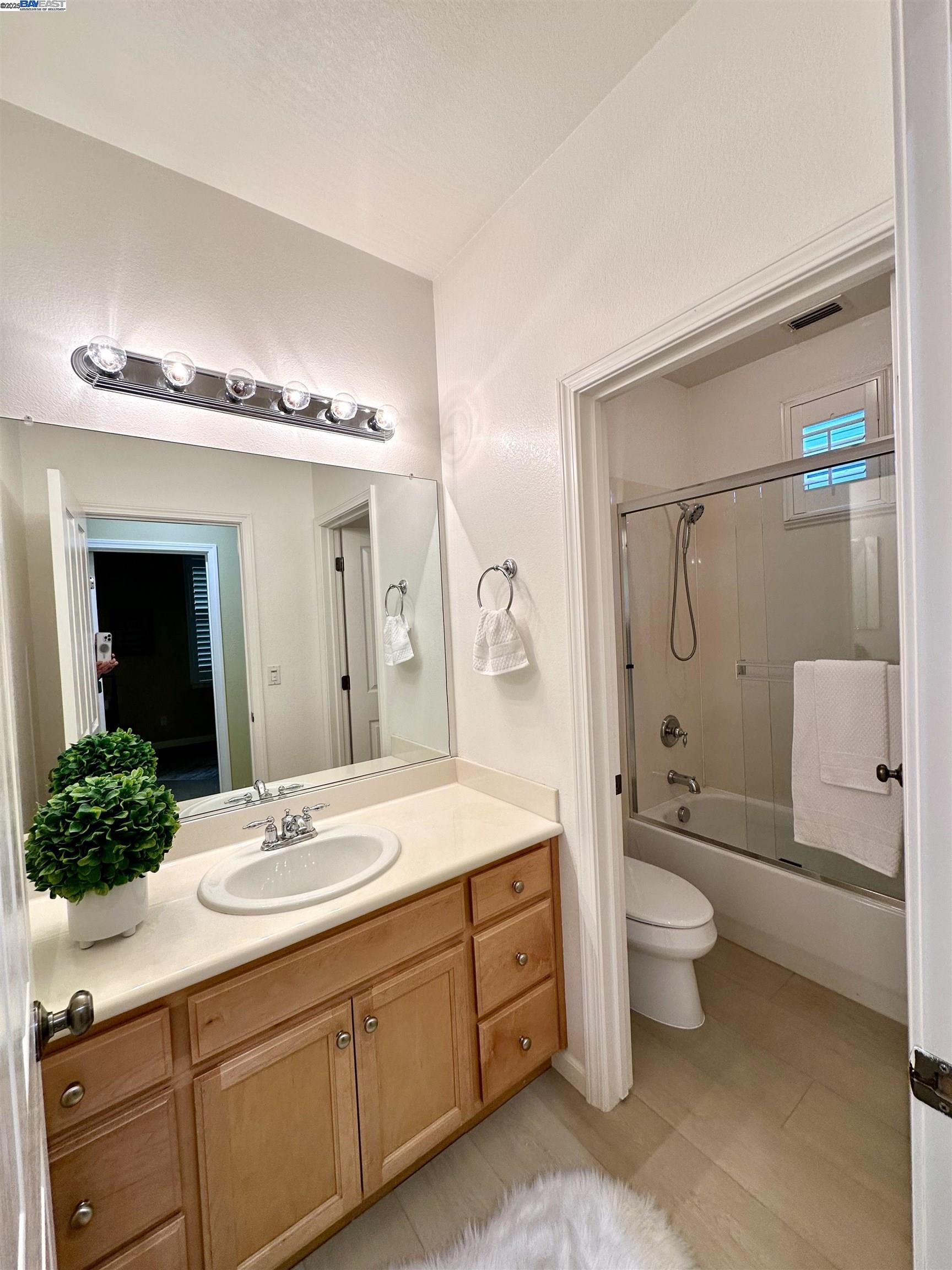 Detail Gallery Image 33 of 45 For 372 S Caballo Street, Mountain House,  CA 95391 - 5 Beds | 3 Baths