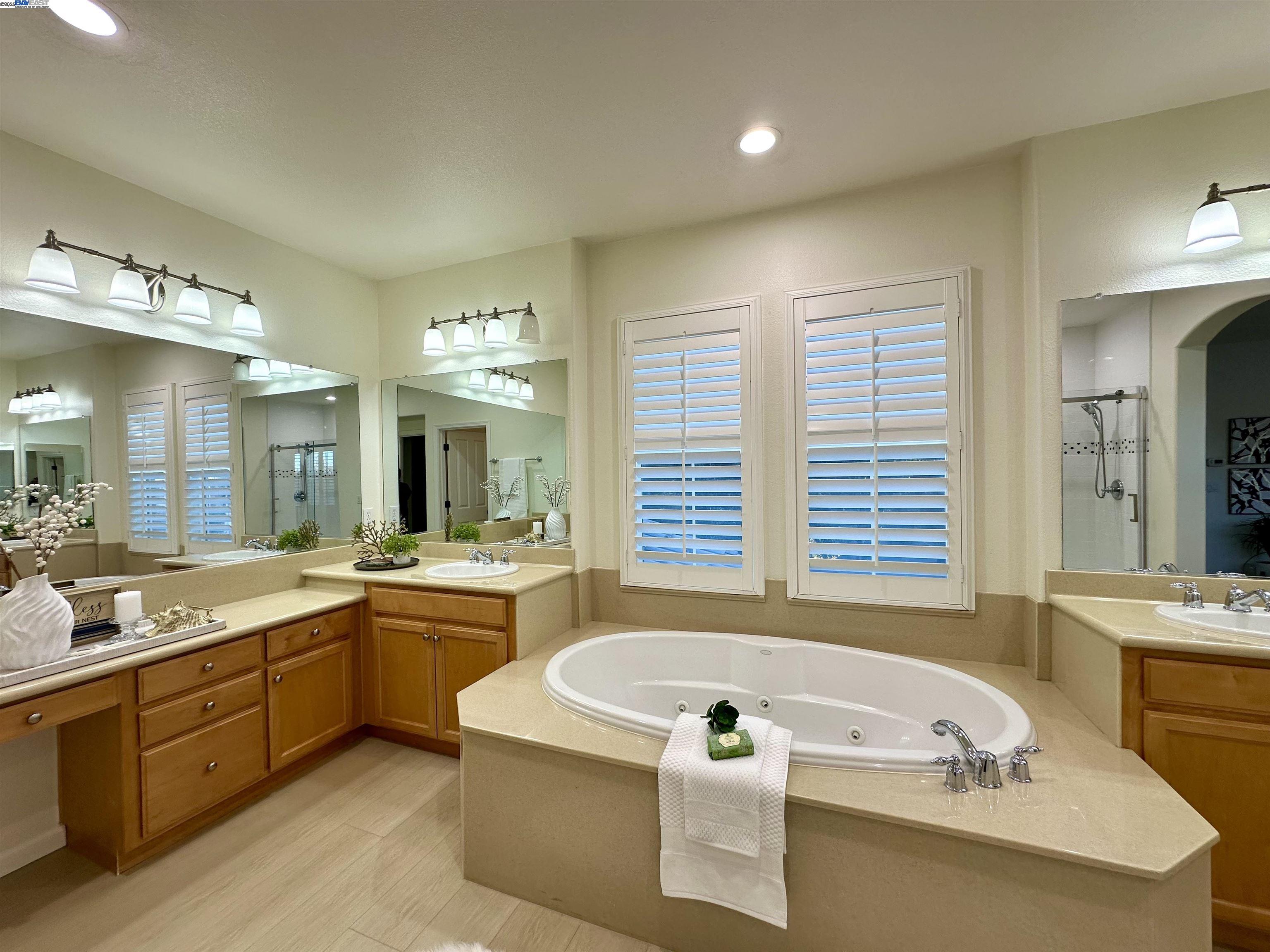 Detail Gallery Image 9 of 45 For 372 S Caballo Street, Mountain House,  CA 95391 - 5 Beds | 3 Baths