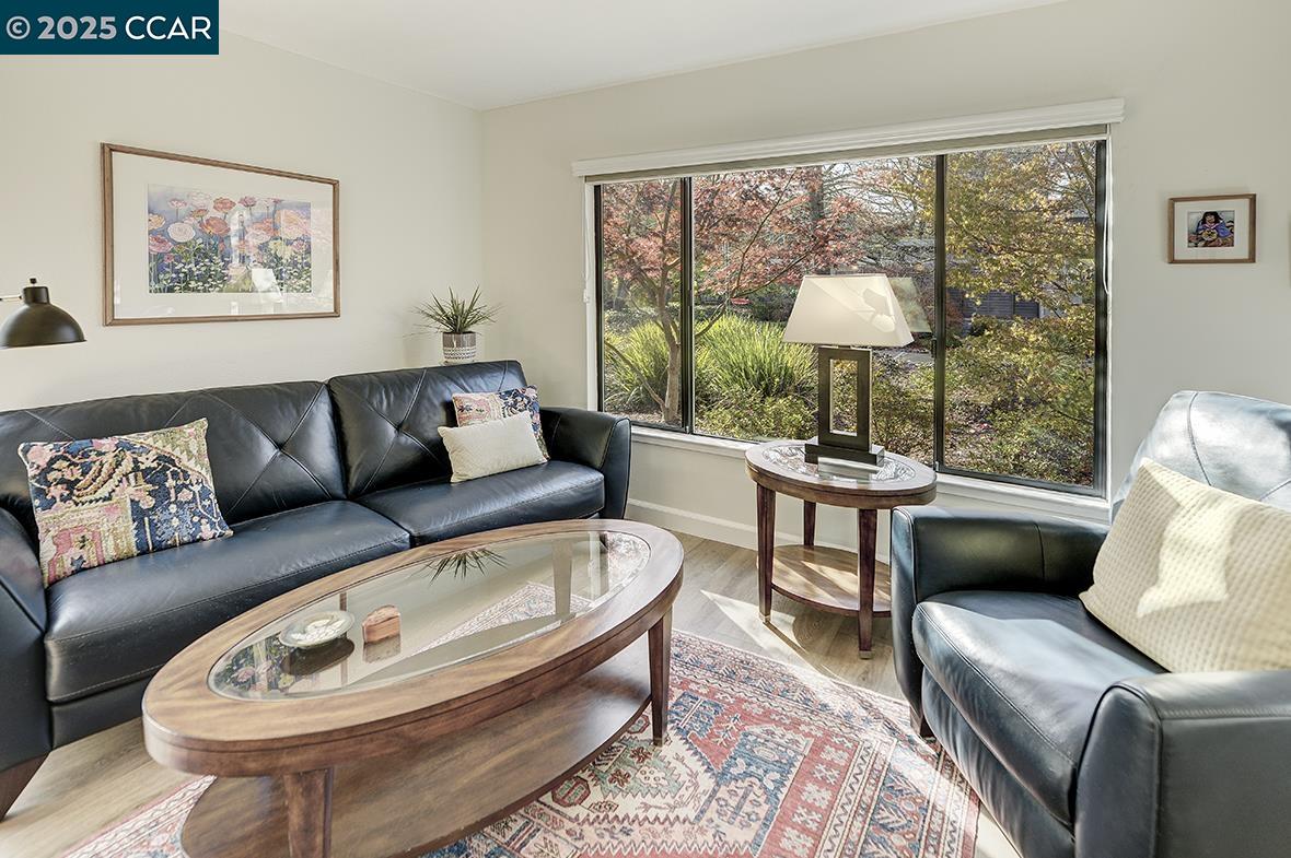 Photo #5: 41118364 Listing: Photo #5