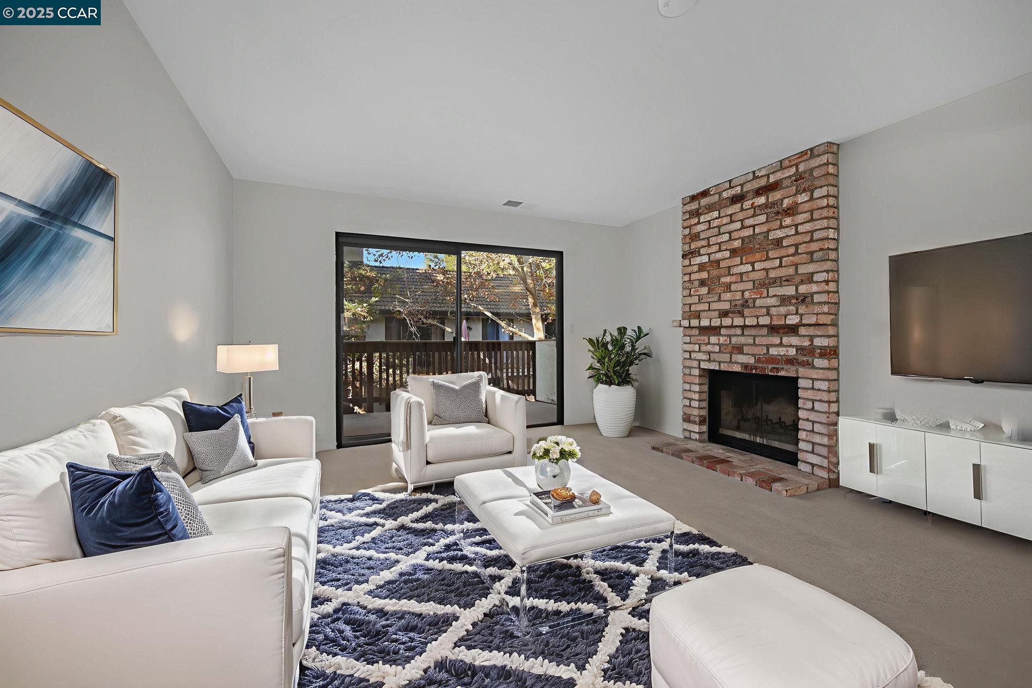 Photo #1: 41118365 Listing: Photo #1