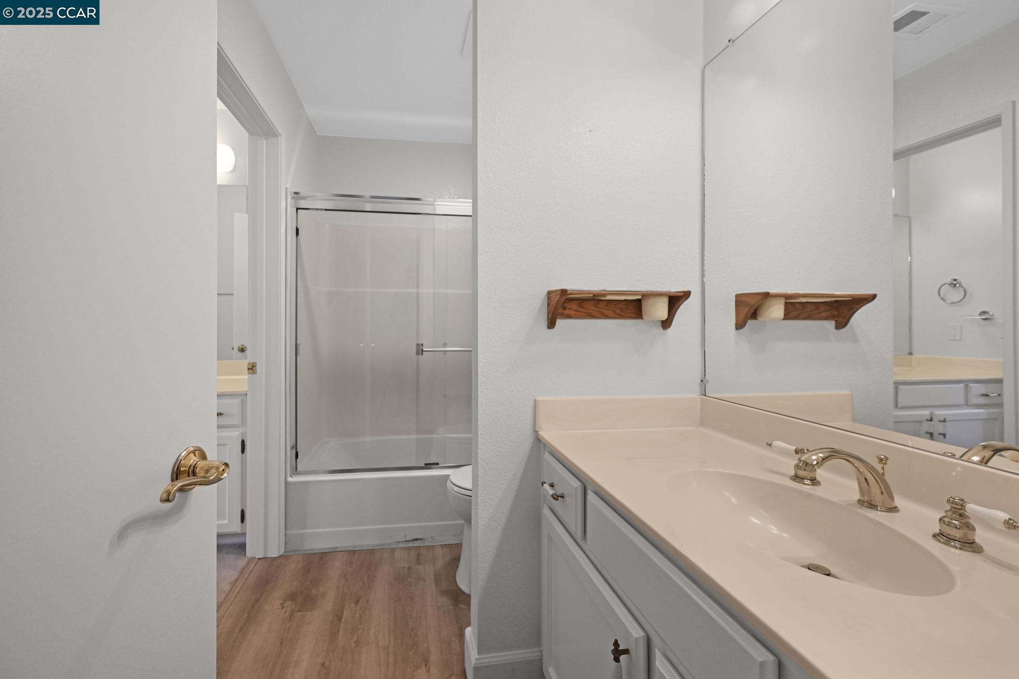 Photo #17: 41118365 Listing: Photo #17