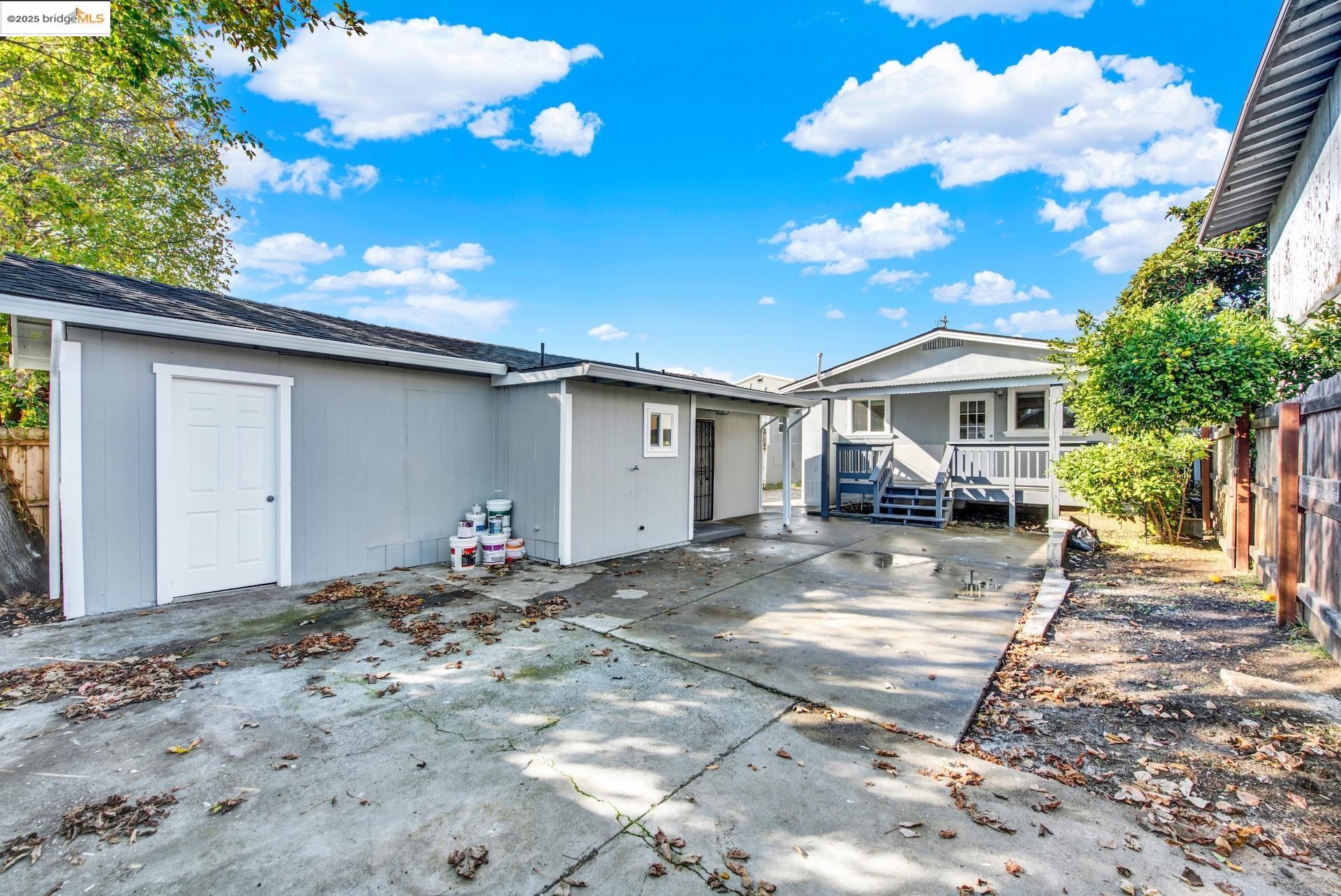 Detail Gallery Image 32 of 35 For 1232 78th Ave, Oakland,  CA 94621 - 2 Beds | 1 Baths