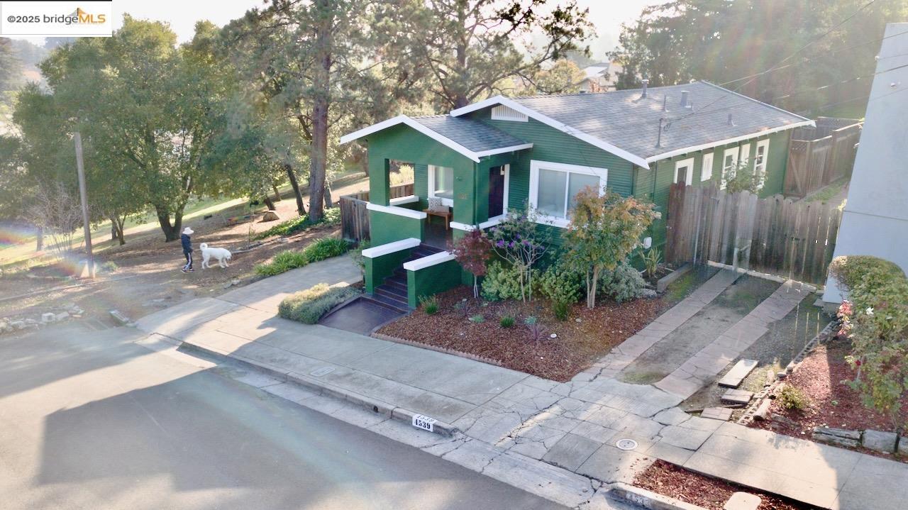 Detail Gallery Image 38 of 47 For 4539 Pampas Ave, Oakland,  CA 94619 - 2 Beds | 1 Baths