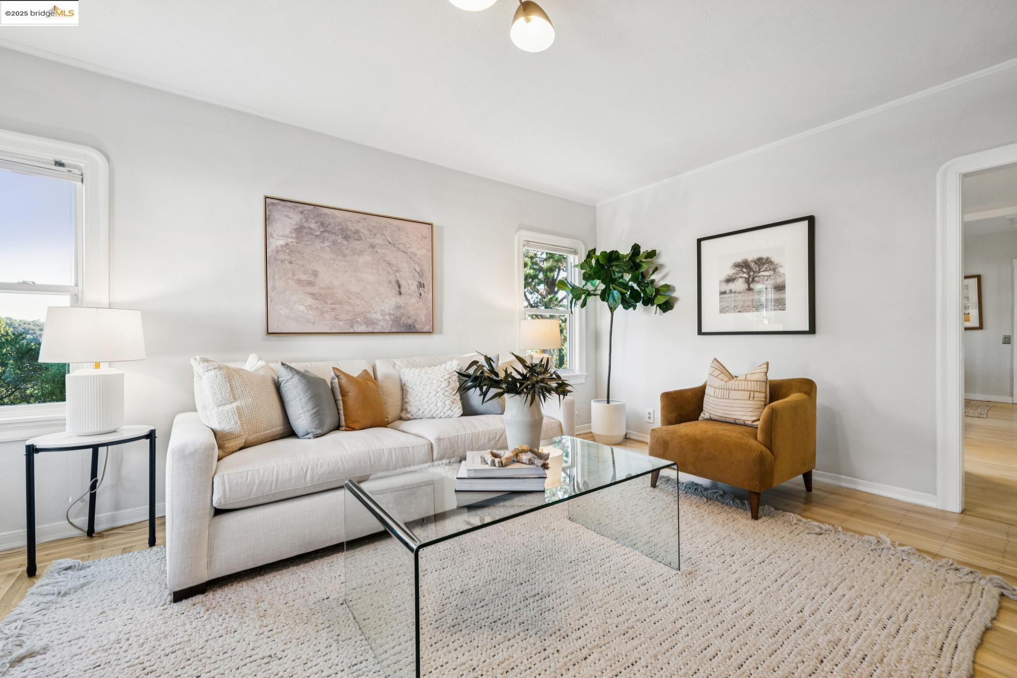 Detail Gallery Image 6 of 47 For 4539 Pampas Ave, Oakland,  CA 94619 - 2 Beds | 1 Baths