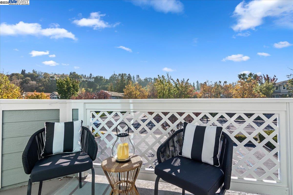 Detail Gallery Image 21 of 26 For 4605 Keller Ridge Dr, Clayton,  CA 94517 - 2 Beds | 2 Baths